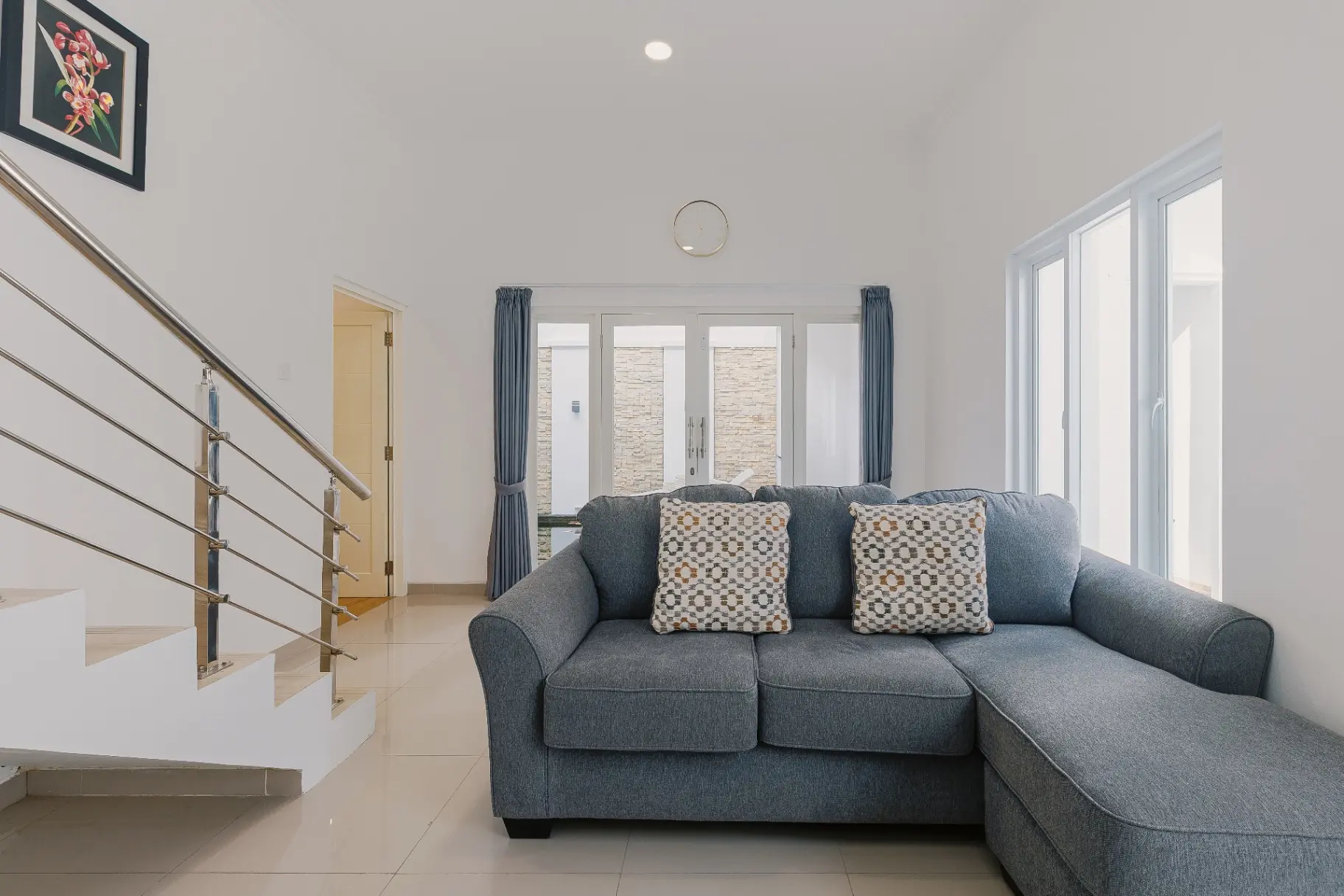 Gloen: 3BR Beautiful New Villa w/ Pool in Canggu — image 3