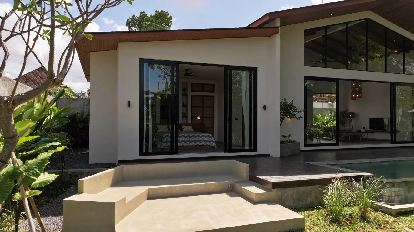 3-Bedroom Designer Villa in Kaba-Kaba — image 4
