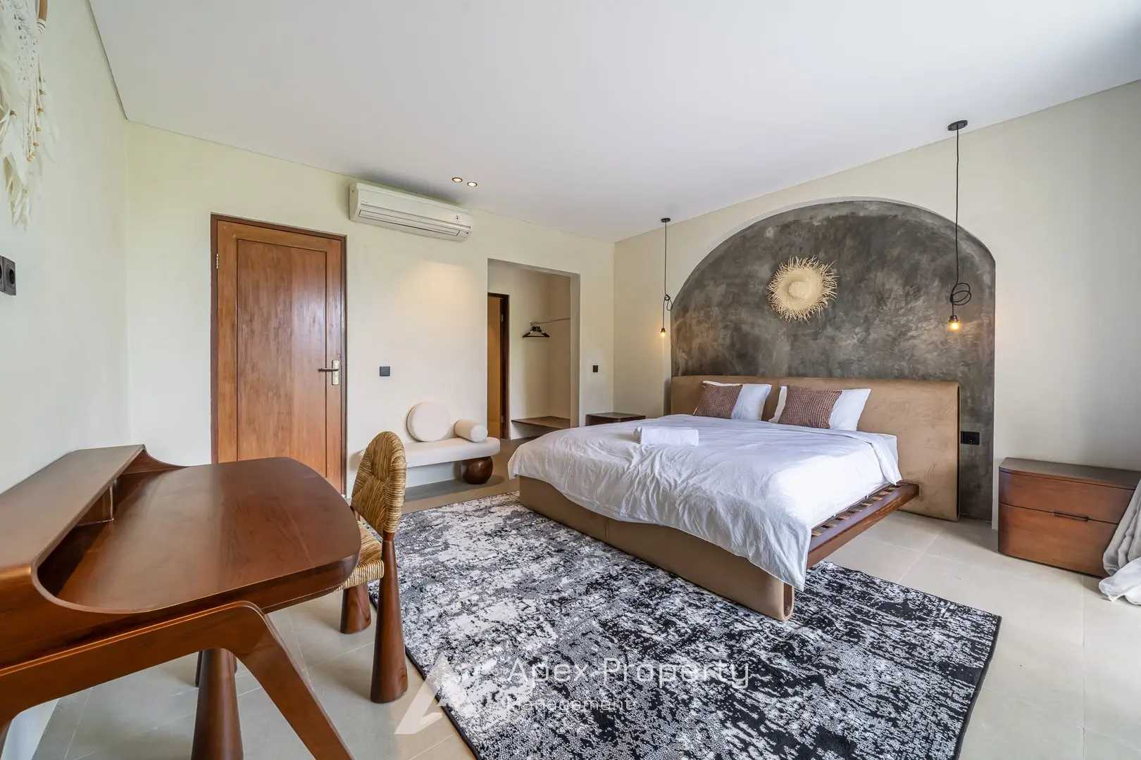 3 BD Luxury Villa Sueno + Cinema Room — image 3
