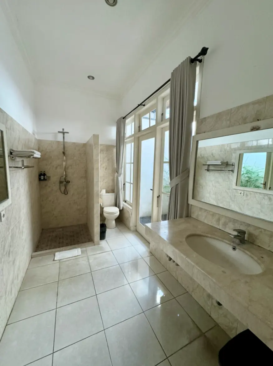 No 201 - Room in shared villa in Batu Bolong Canggu — image 4