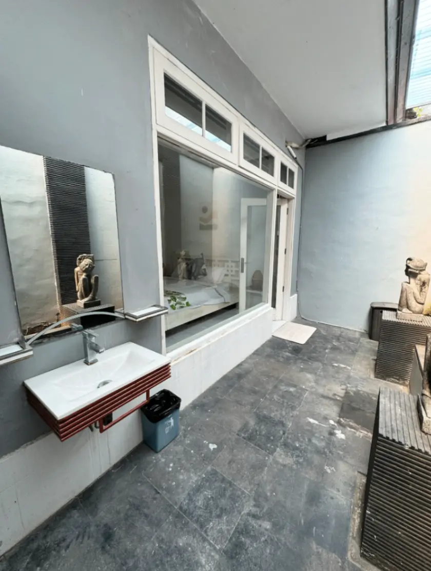 No 202 - Room in shared villa in Batu Bolong Canggu — image 3