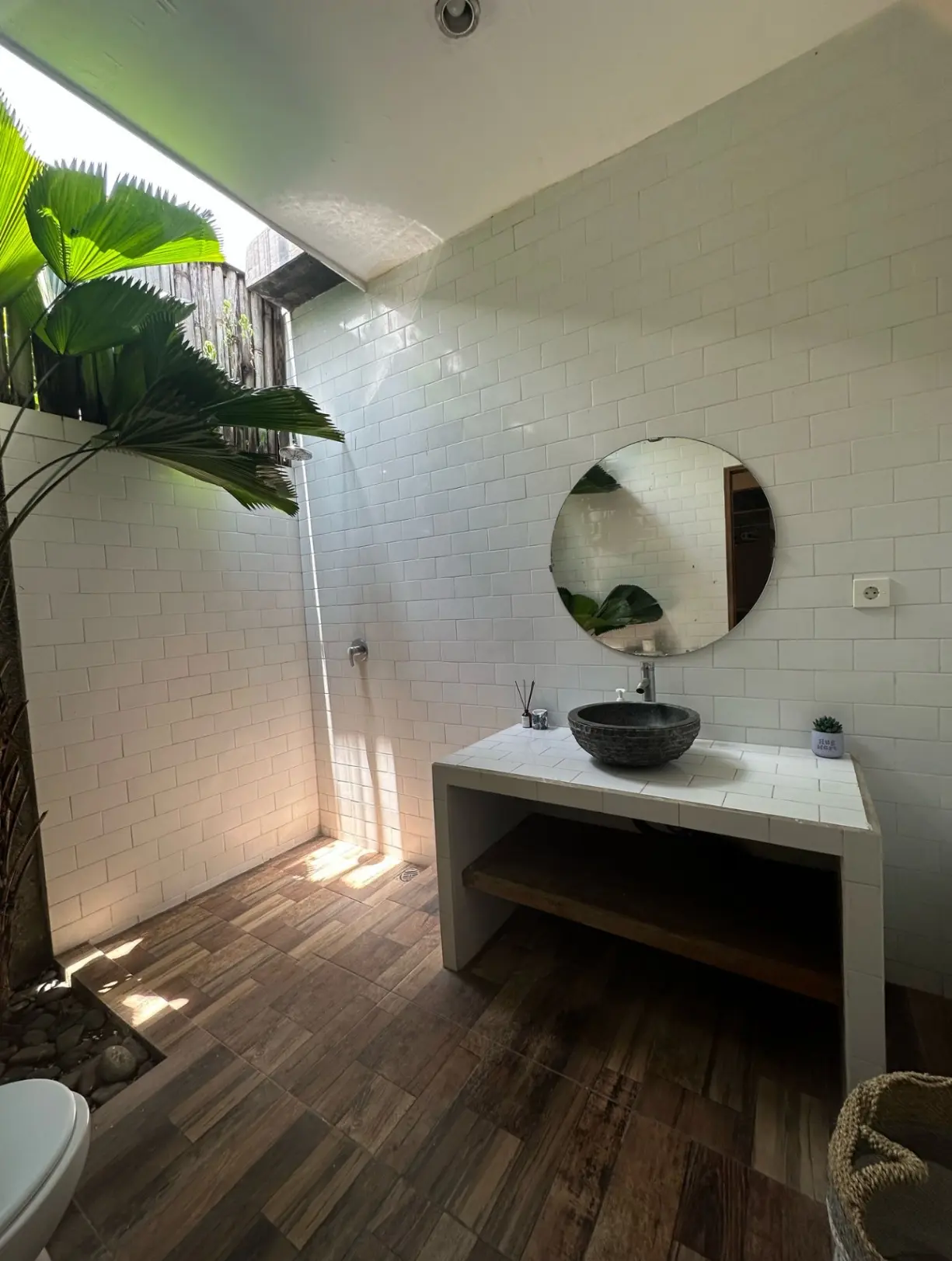 Cozy Room in shared Villa in Canggu · Available Now! (12M All-In) 🌴✨ — image 3