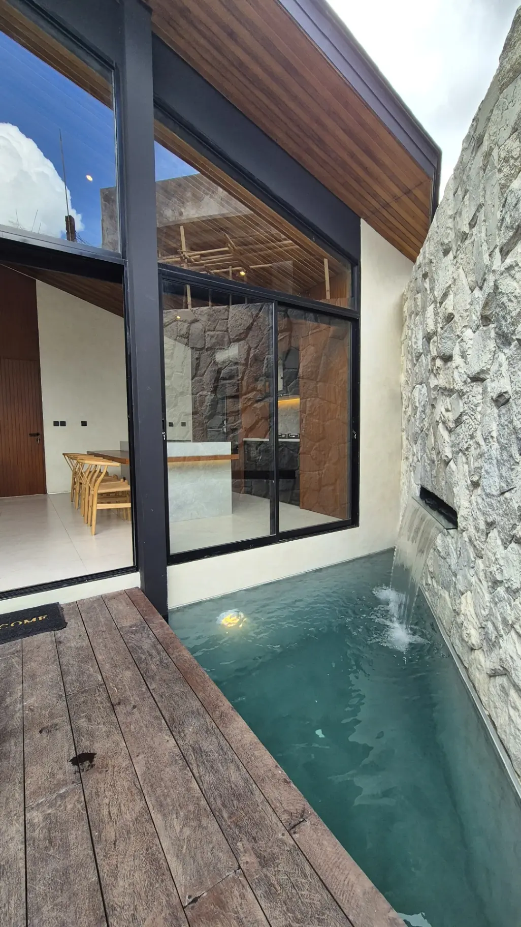 Spacious Brand New Modern 2BR Villa in Ubud — image 1