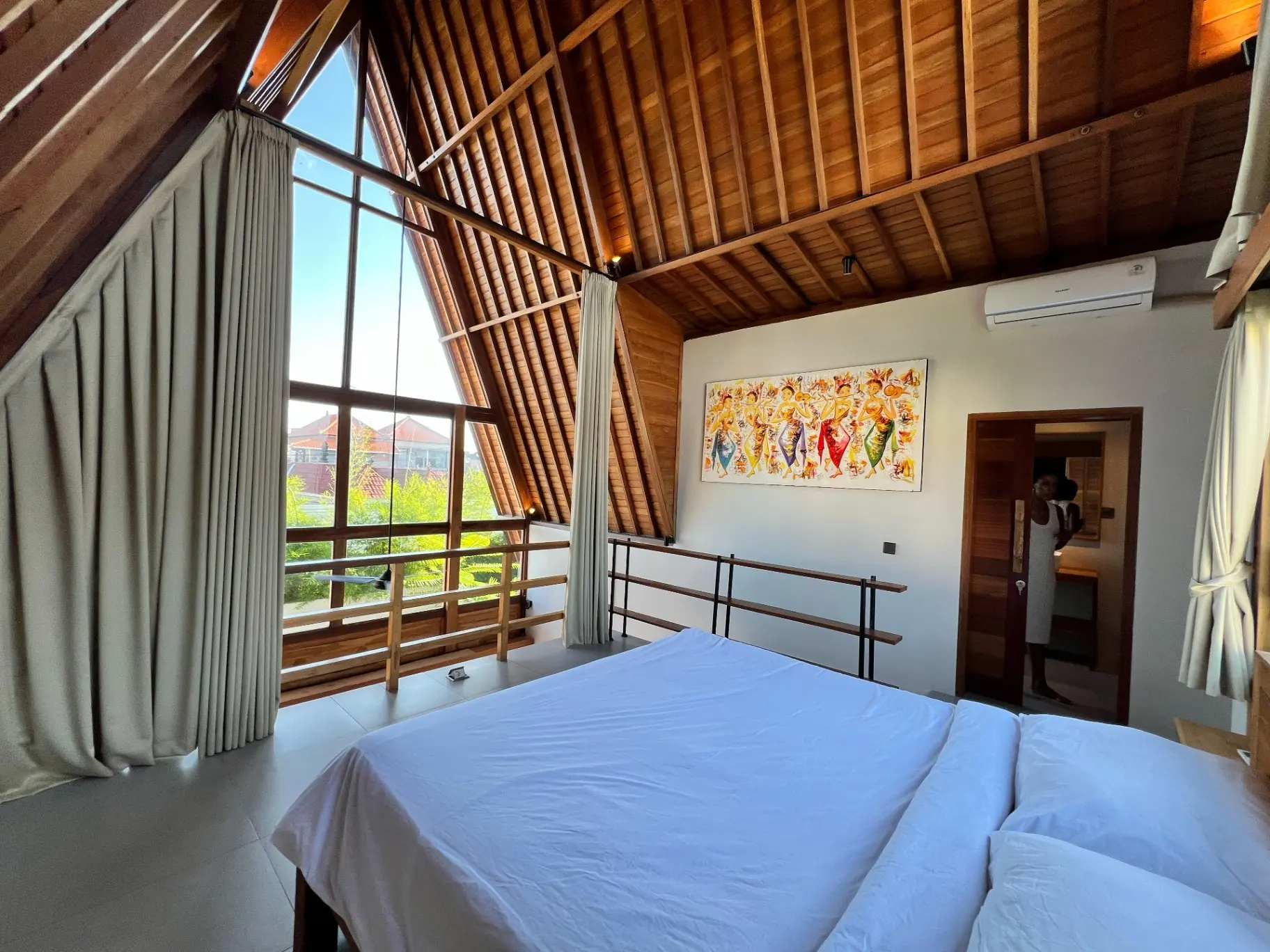 Exclusive 1 Bedroom Villa with Private Pool & 24/7 Security — image 4