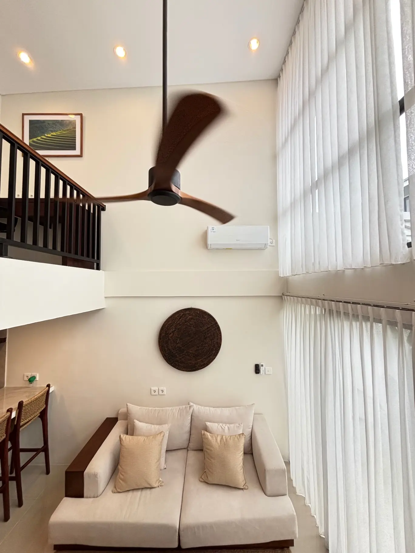 Brand New 1 Bedroom Apartment with Mini Garden in Tumbak Bayuh Canggu — image 3