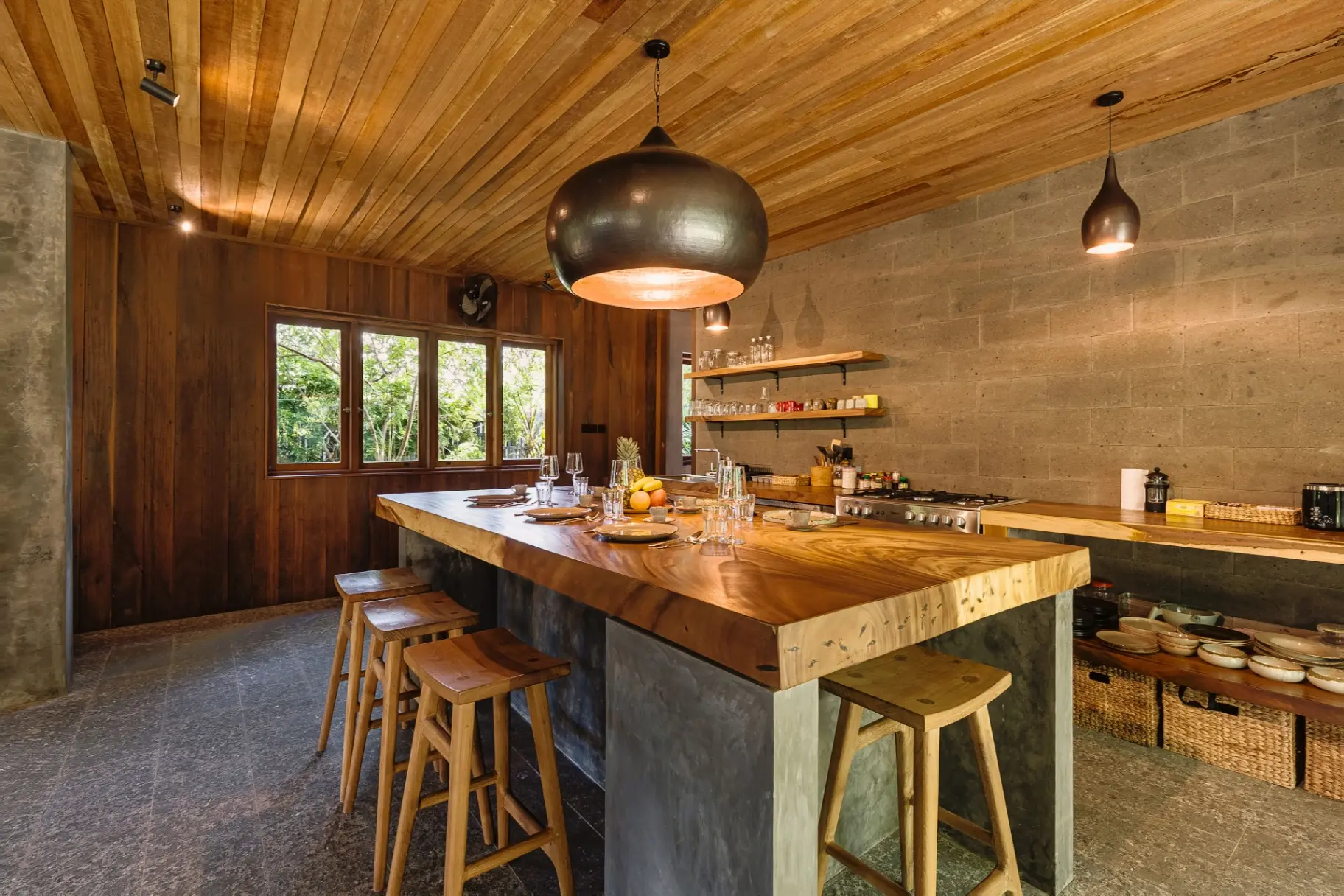 Kilani: 3BR Tropical Escape w/ Pool Prime Pecatu — image 4