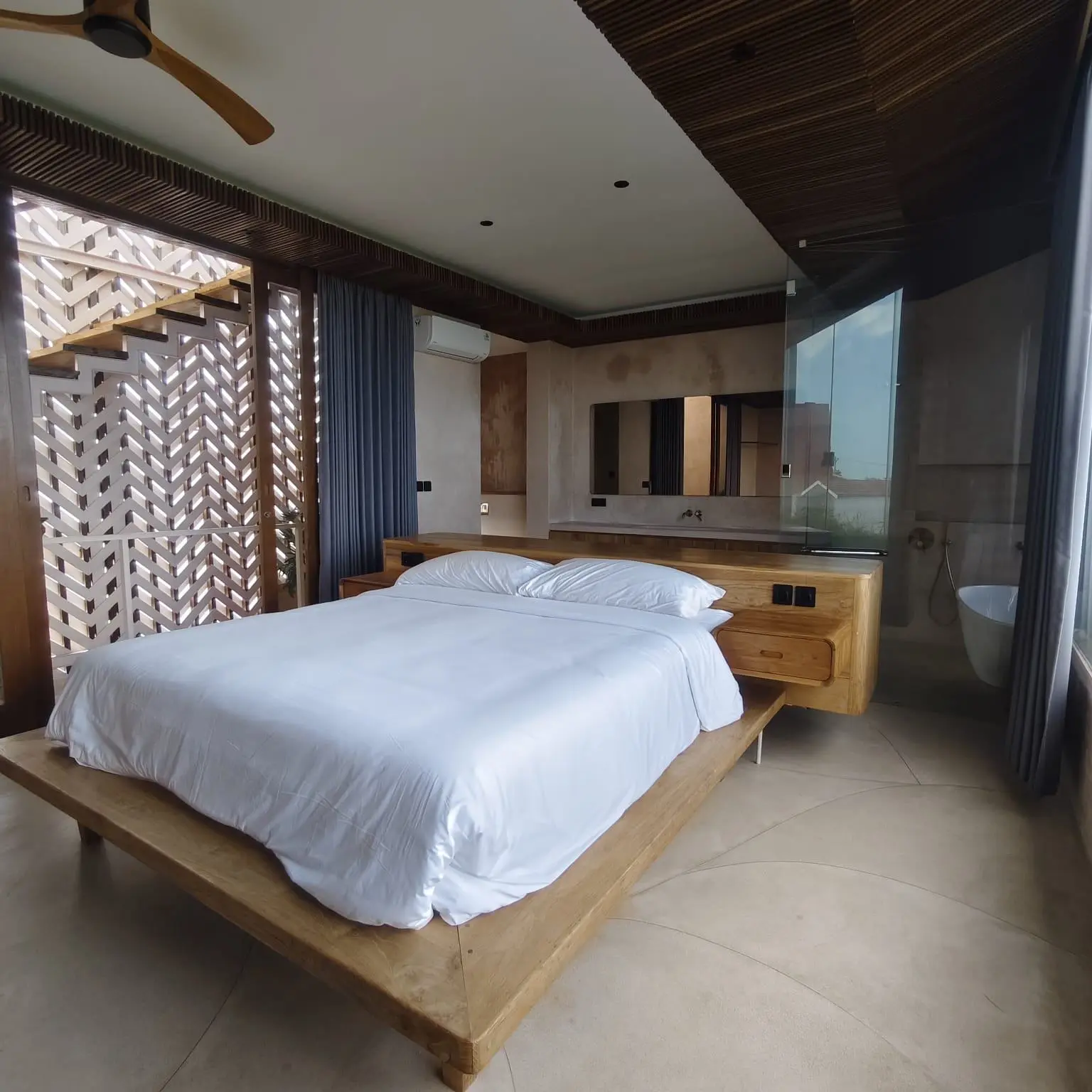 2 Bedrooms Luxury in Pererenan — image 2