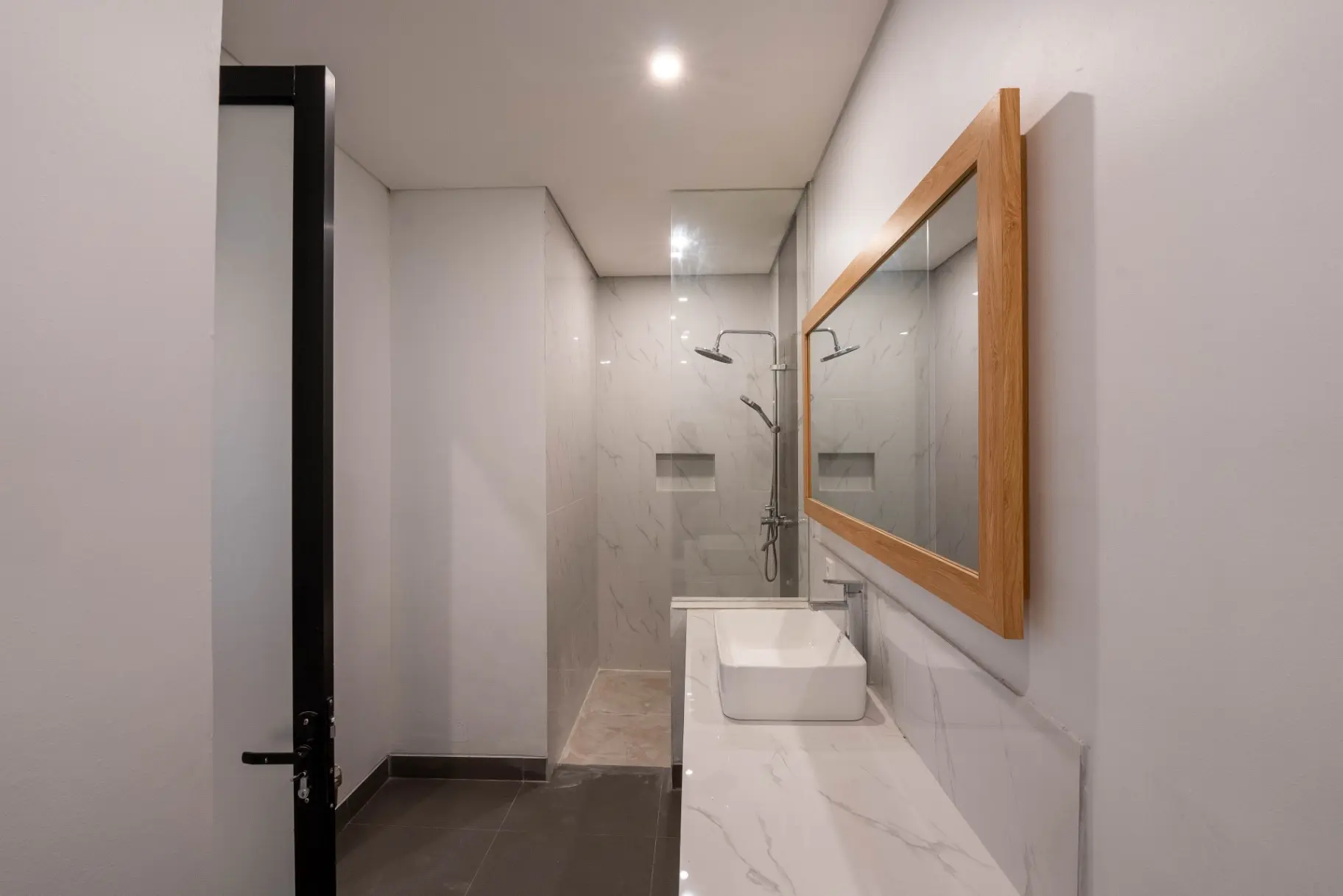 Casa de River - TRANQUIL BRAND NEW 2BR VILLA NEAR NUANU WITH RIVER VIEW — image 2
