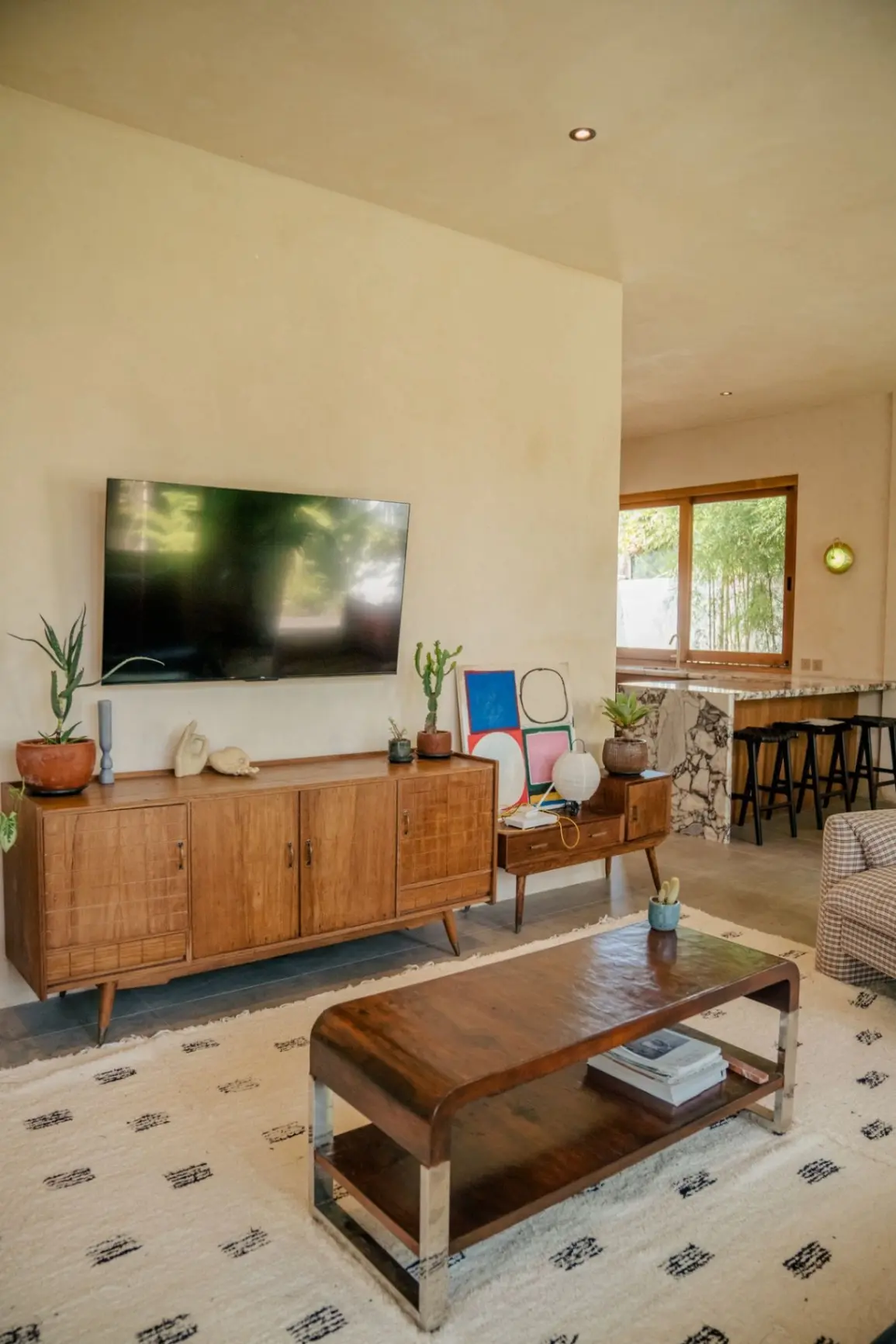 3-bedroom Mid-Century Modern Villa in Canggu — image 1