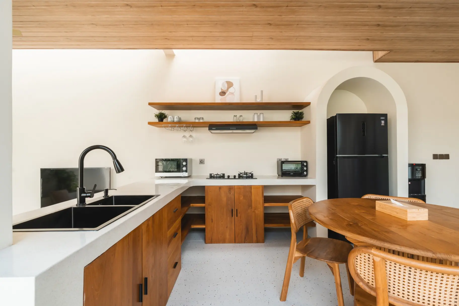 Copper Estate 2 - Tropical 2BDR in the heart of Canggu — image 2