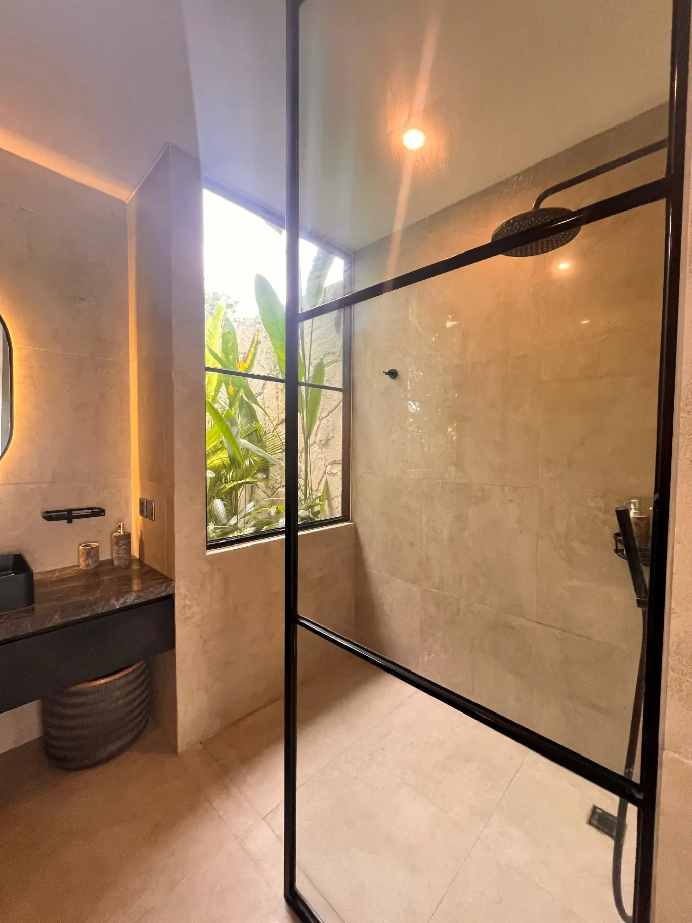 3 BEDROOM VILLA BY THE RIVER IN UMALAS II — image 3
