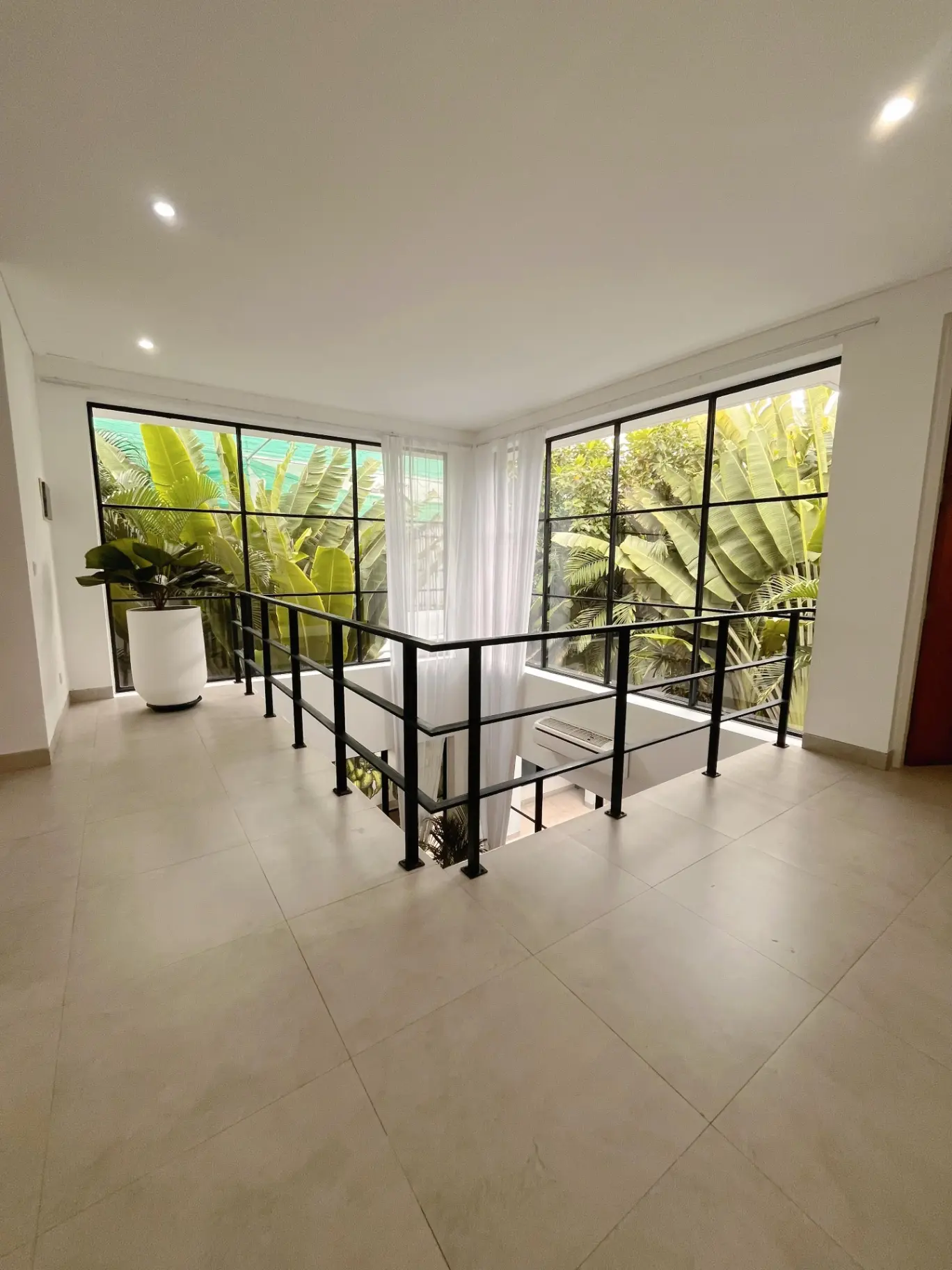 4 BEDROOM VILLA IN UMALAS FOR MONTHLY AND YEARLY RENTAL — image 3