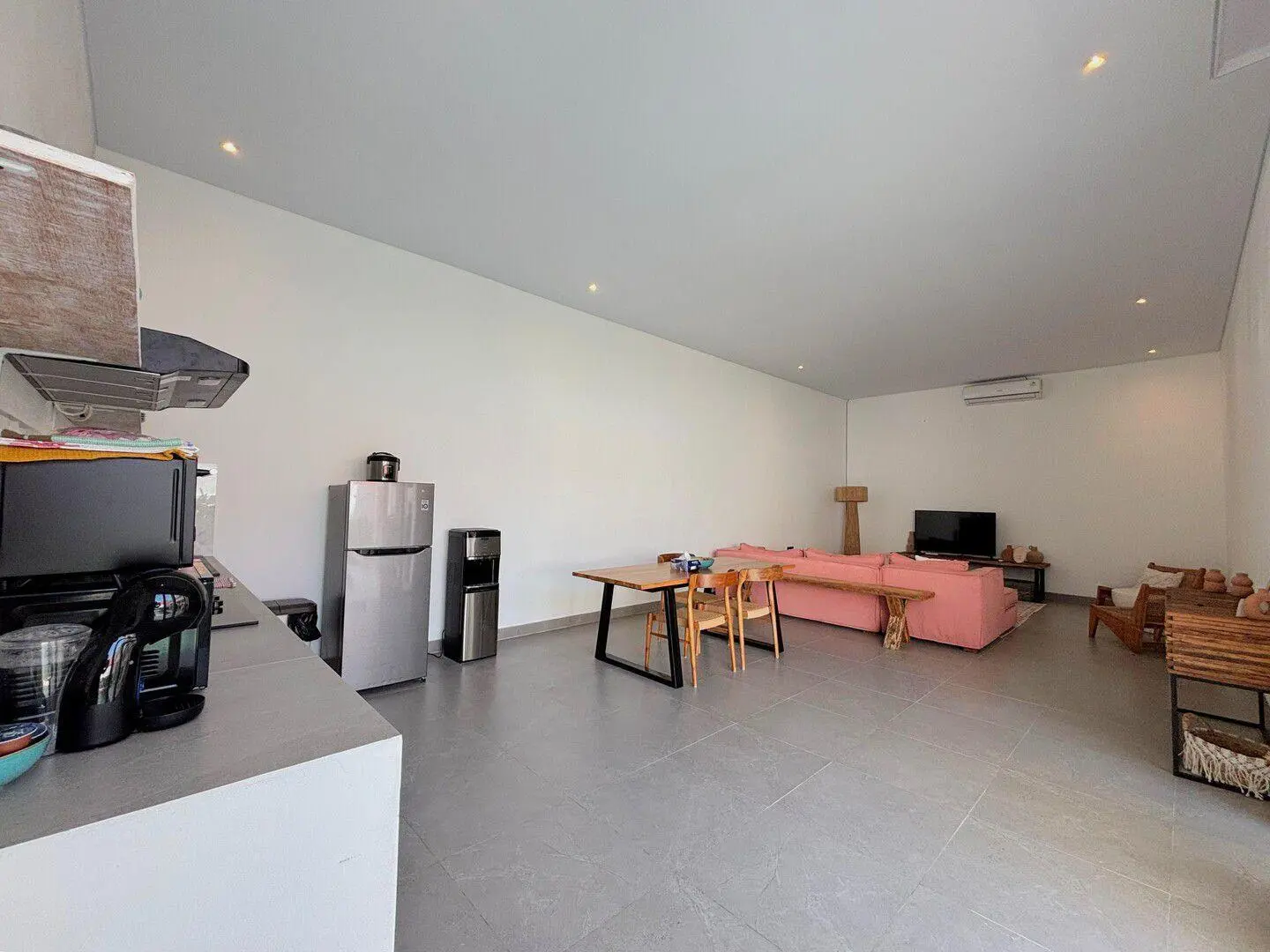 AVAILABLE 2 BEDROOM VILLA BUMBAK — image 4