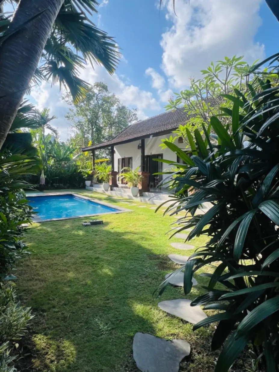 Wiryaroja Guesthouse