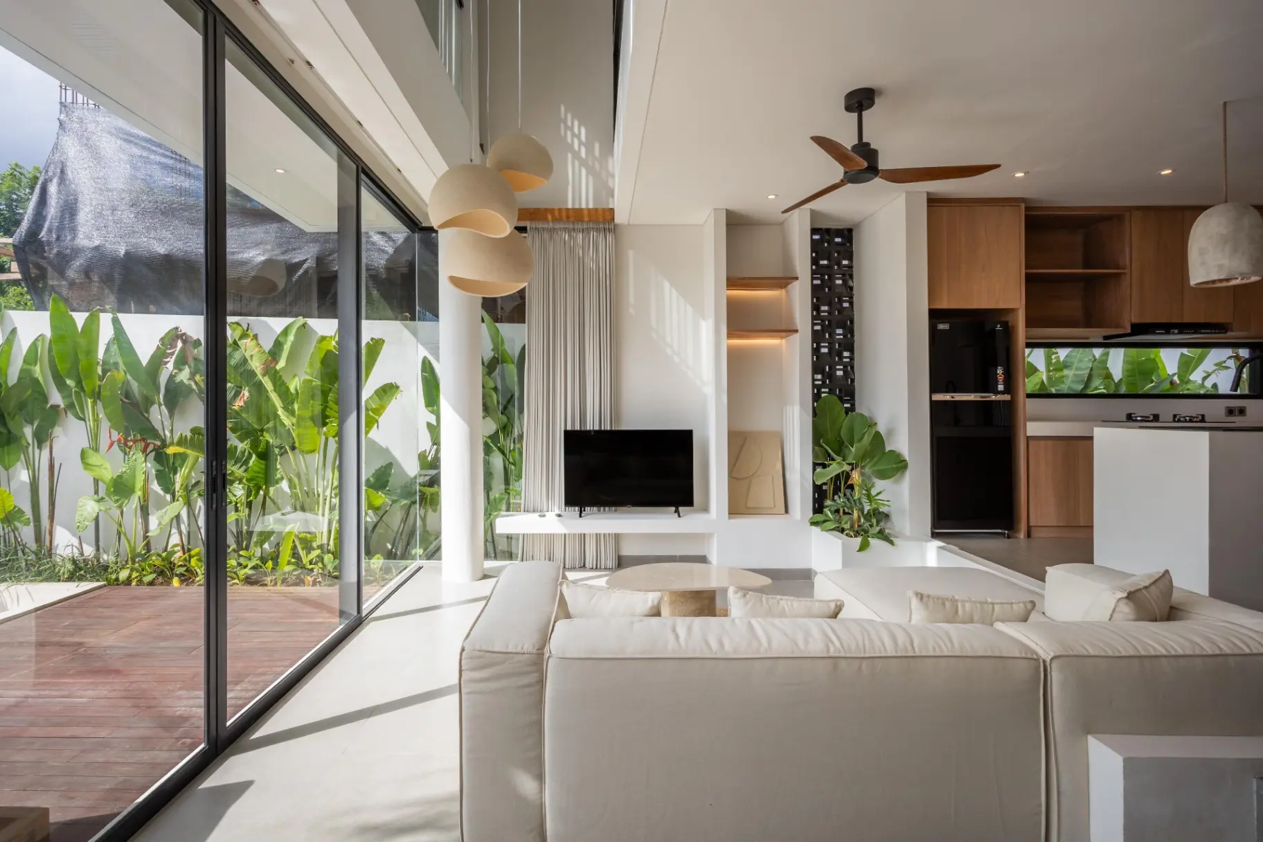 Villa Nuvana — image 2