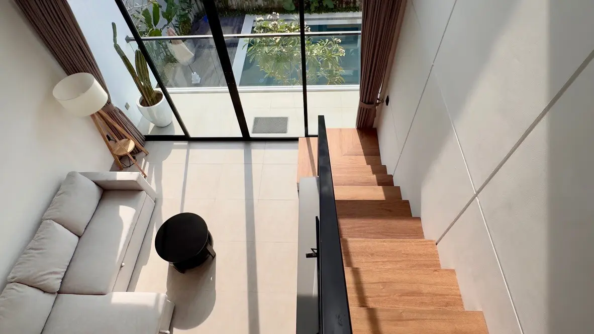 Mezzanine room - The R Apartment Pererenan — image 3