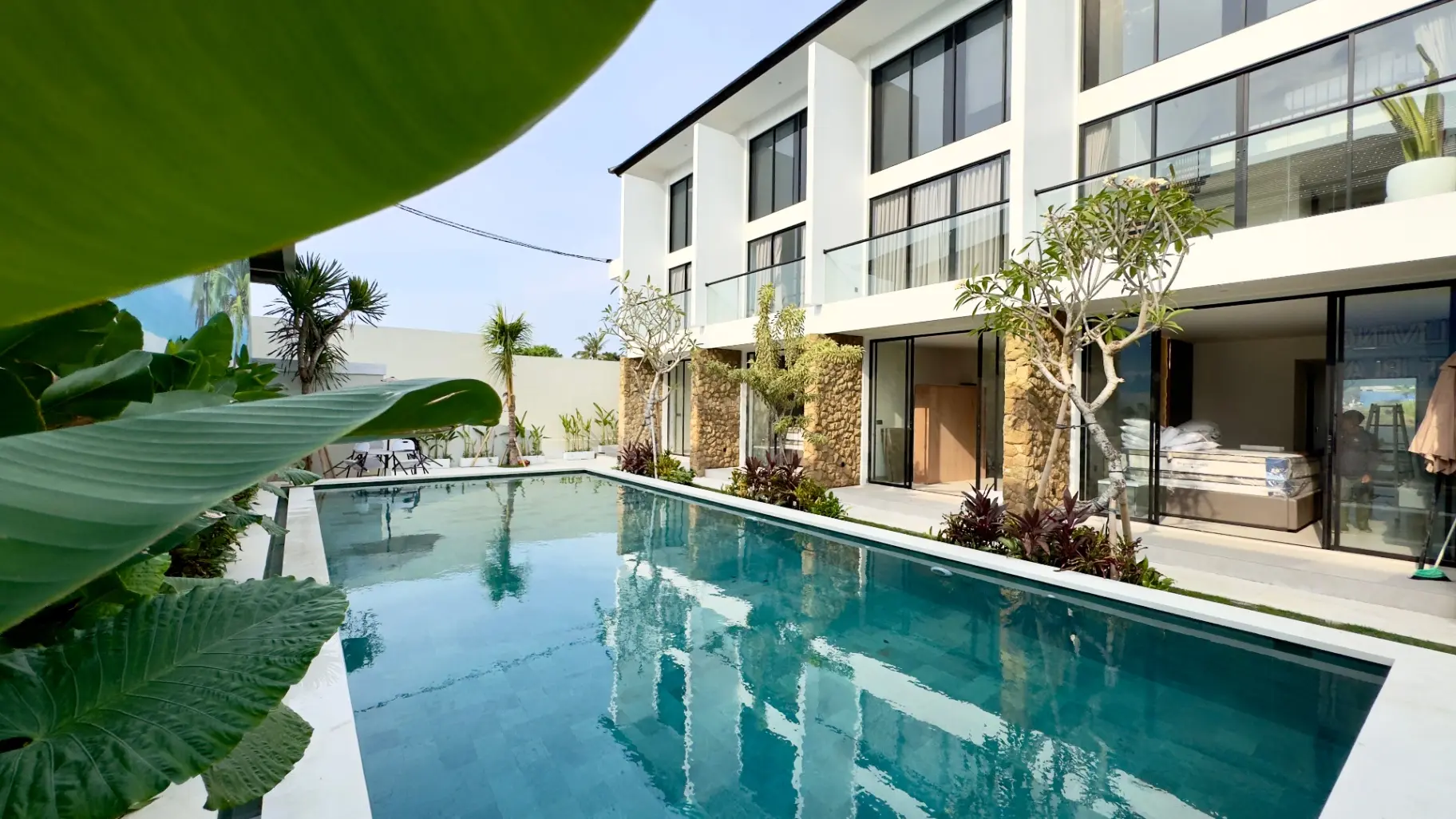 Studio Room - The R Apartment Pererenan