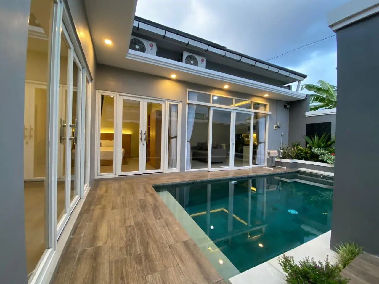 2 Bedrooms in Kayu Tulang