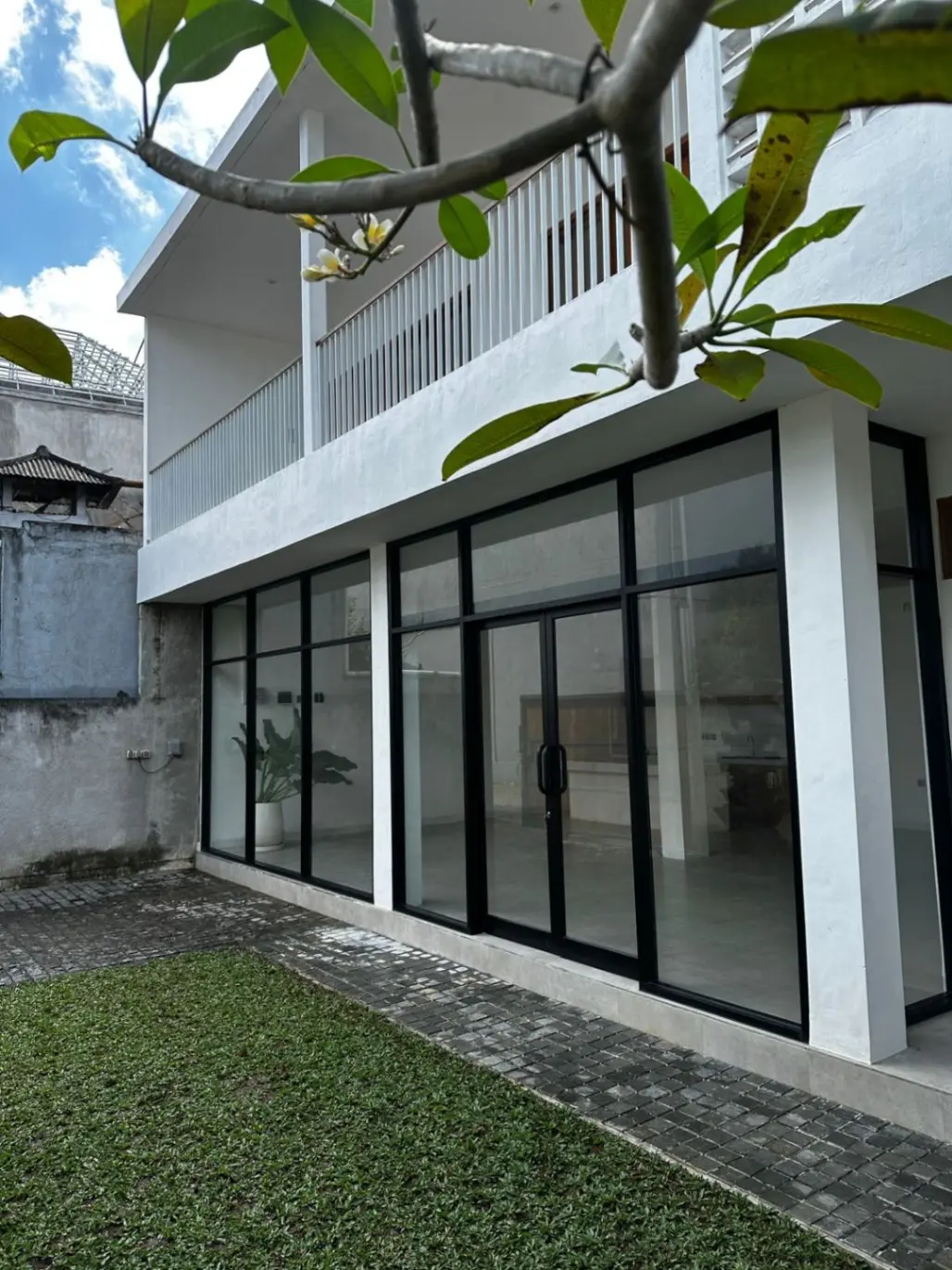 Unfurnished 3 Bedrooms in Padonan — image 3
