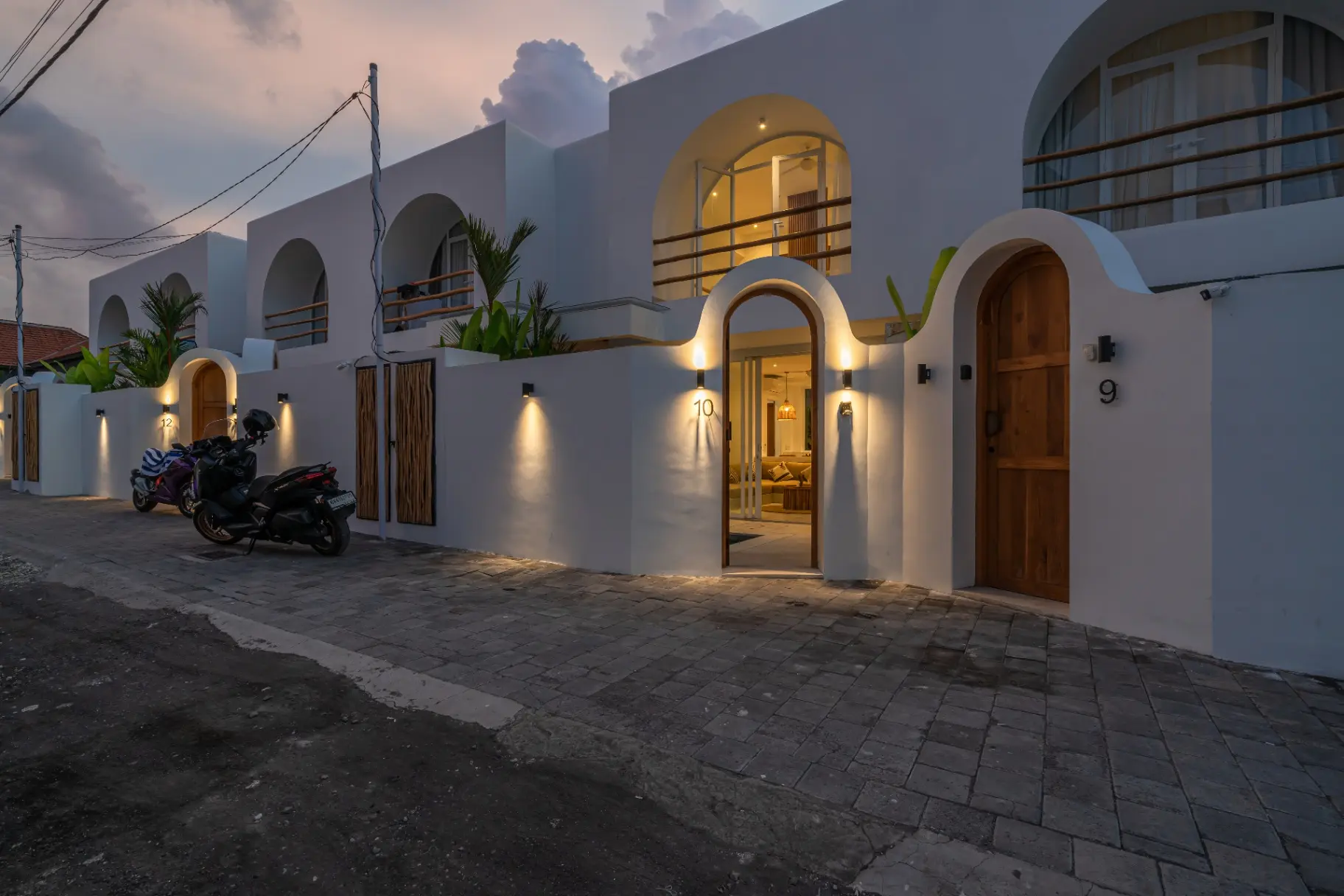 Las Casas 10 - BRAND NEW! Chic 1-Bedroom Villa in Heart of Canggu — image 3
