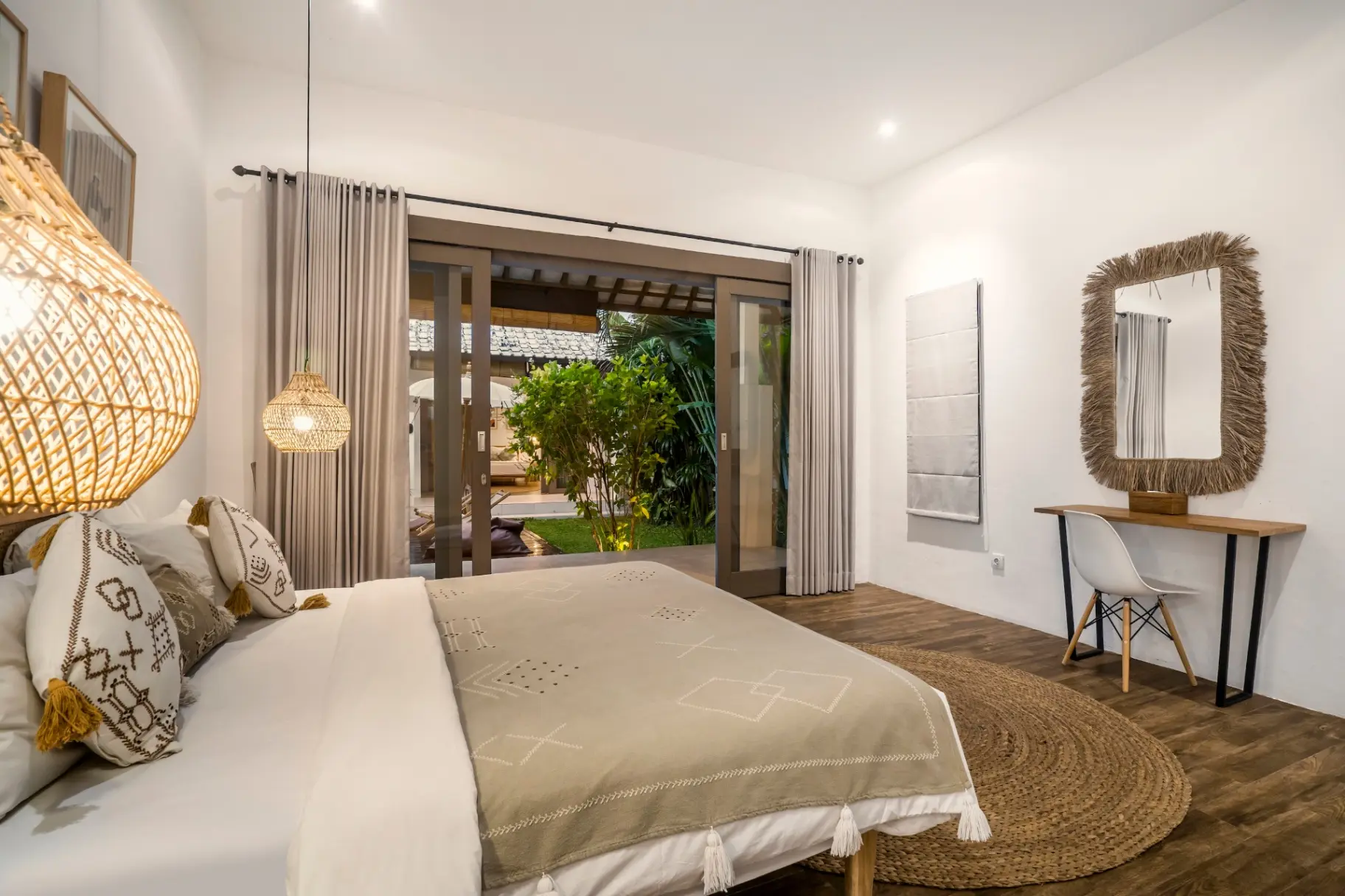 Villa Moju - Cozy 3BR Villa w/ Enclosed Living & Private Pool — image 3