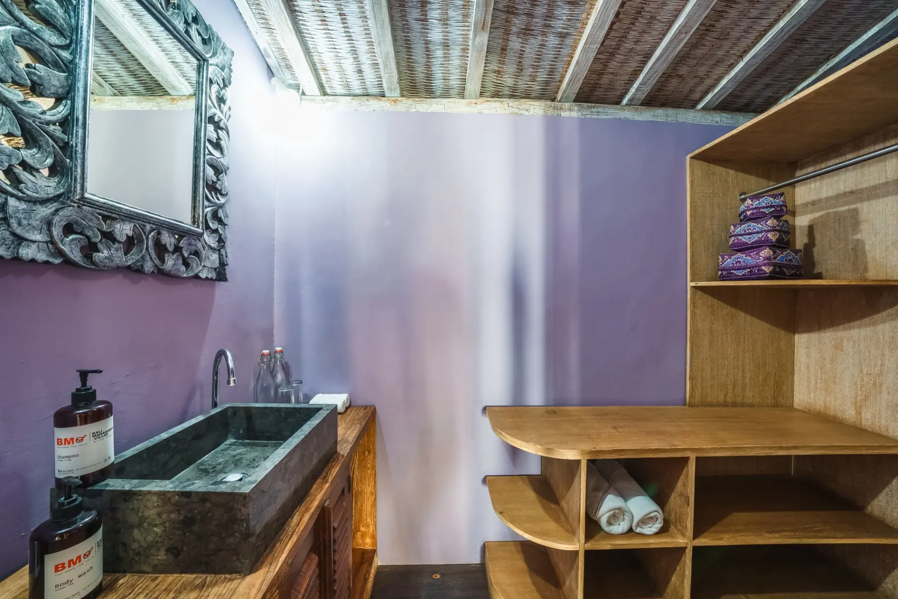 Villa West - Charming 2 bdr villa in Oberoi - Perfect Location — image 3