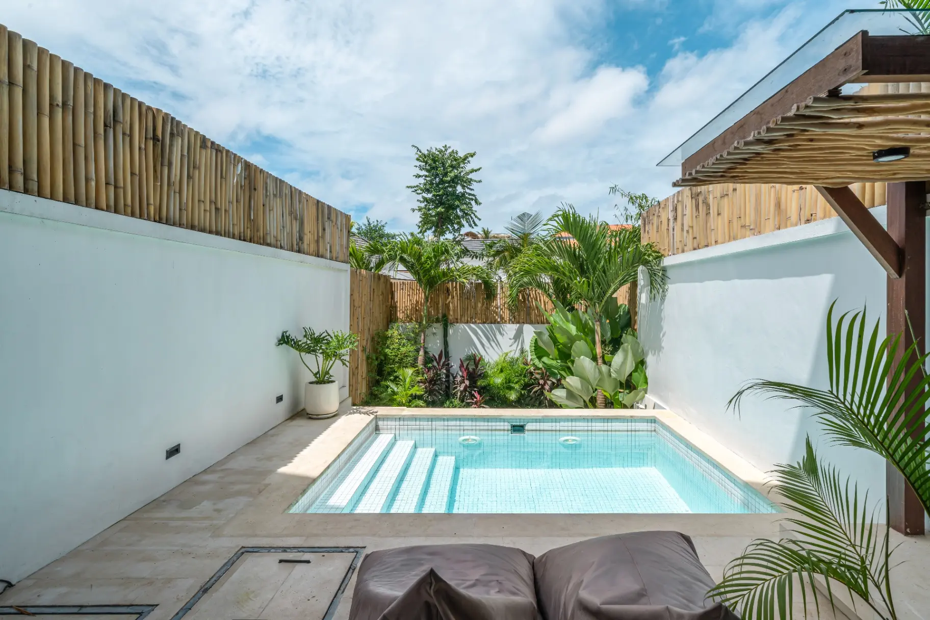 Villa Mogu - New Sophisticated 2 BR Villa 10 Min to The Beach!! — image 1