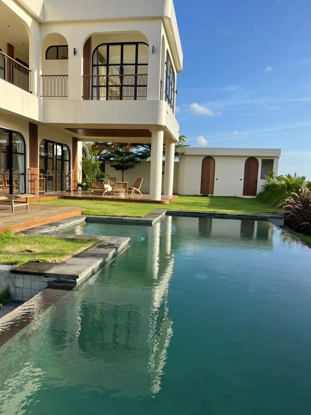 3 Bedroom Mediterranean Villa in Babakan — image 2