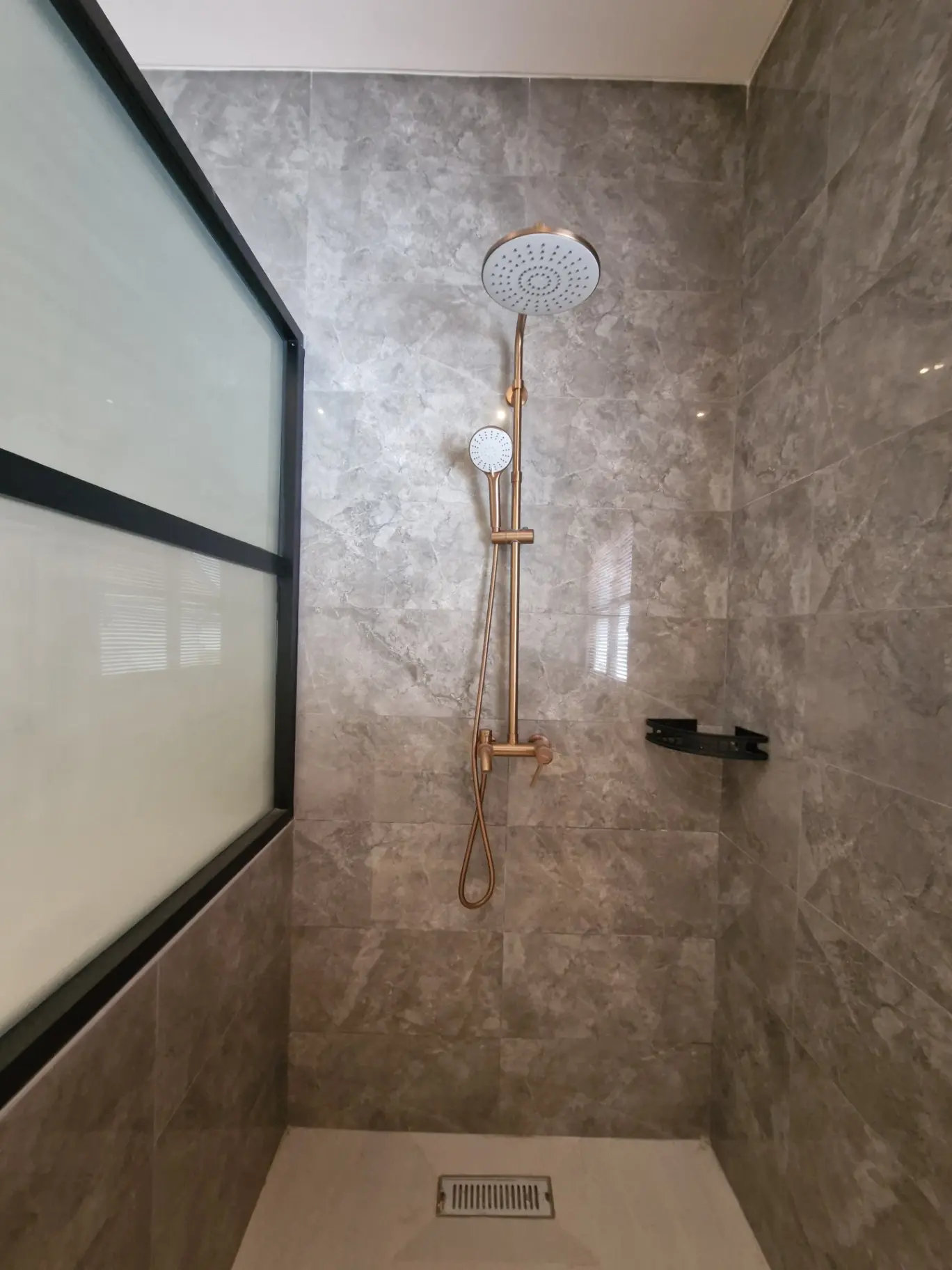 Brand New 4 bedrooms | Sublease Allowed — image 4