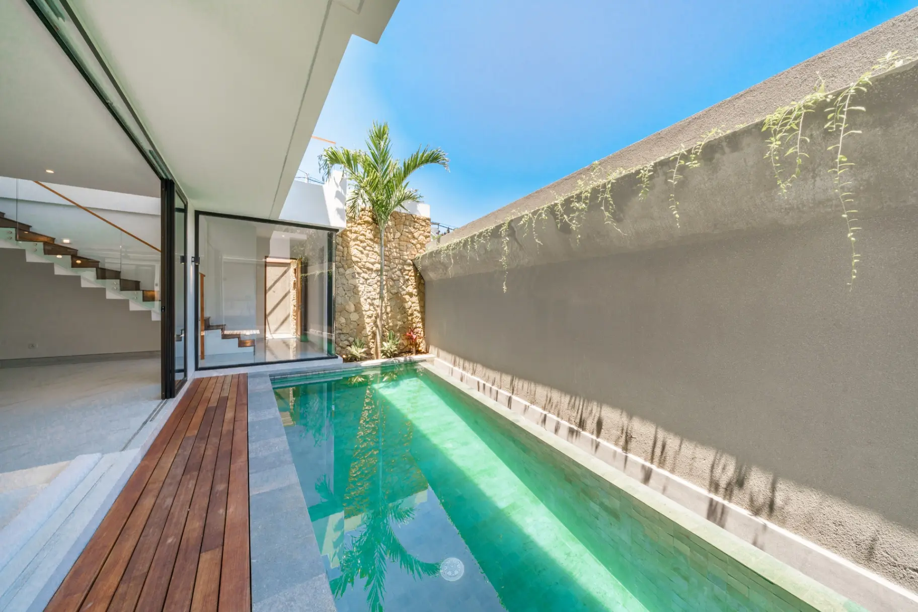 Besso Padonan - Modern & Minimalist 2BR Villa in Canggu!! — image 4