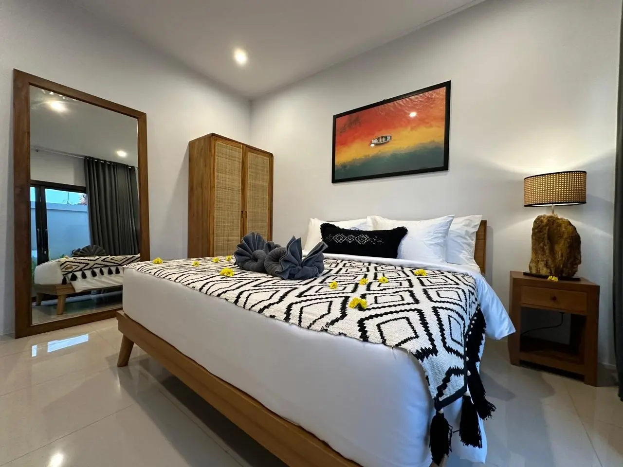 Villa For Rent 2 Bed In Semer Kerobokan Bali EV-3307 — image 3