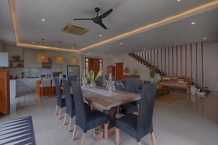 Villa Modern 5 Bed In Pererenan Badung Bali EK-3308 — image 1