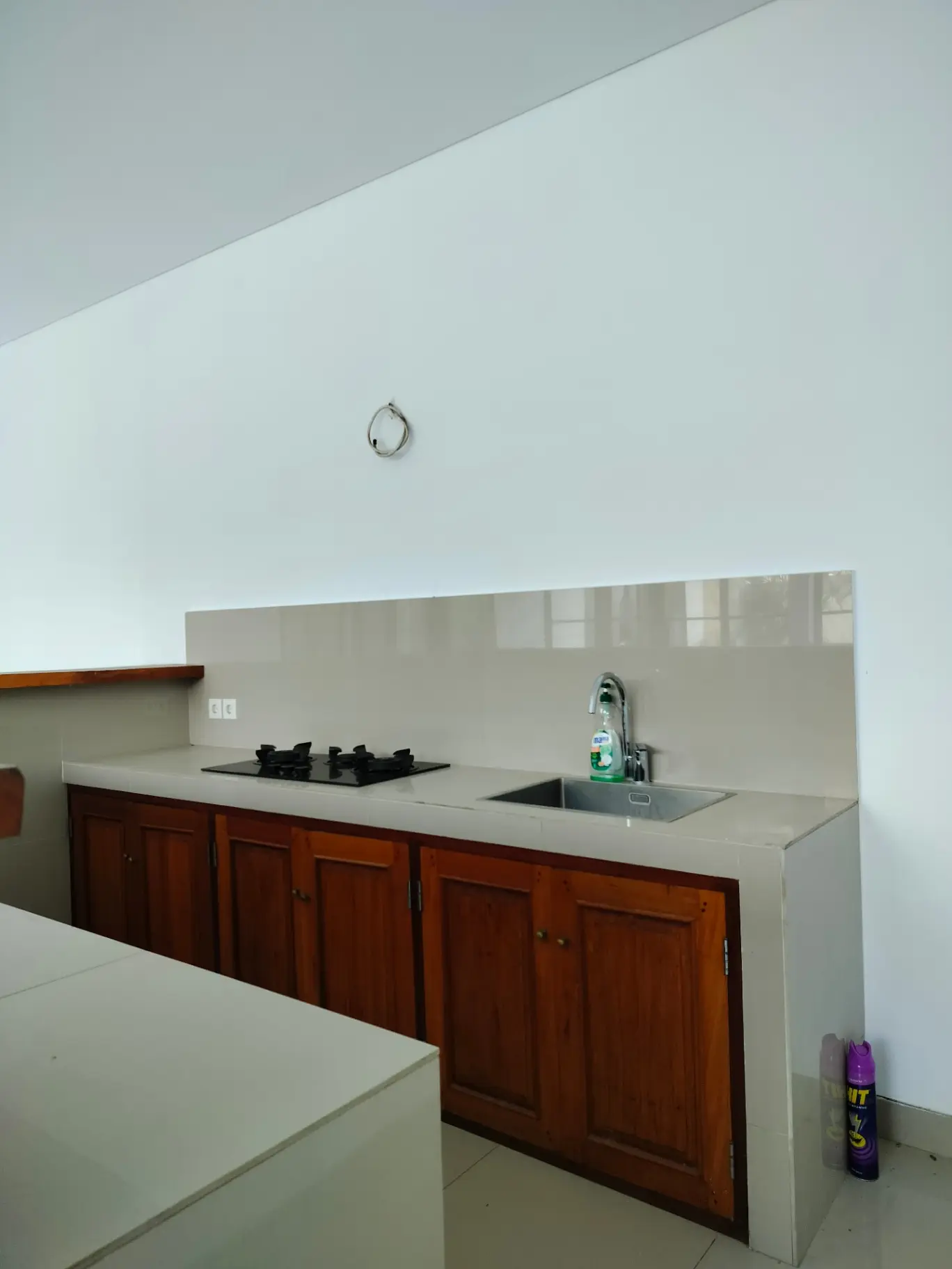 UNFURNISHED 3 BEDROOMS VILLA KAYU TULANG — image 4