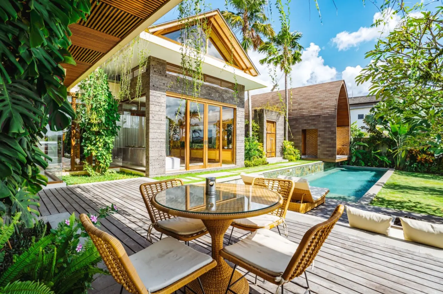 Villa Luxury 4 Bed In Canggu Badung Bali AT-3222