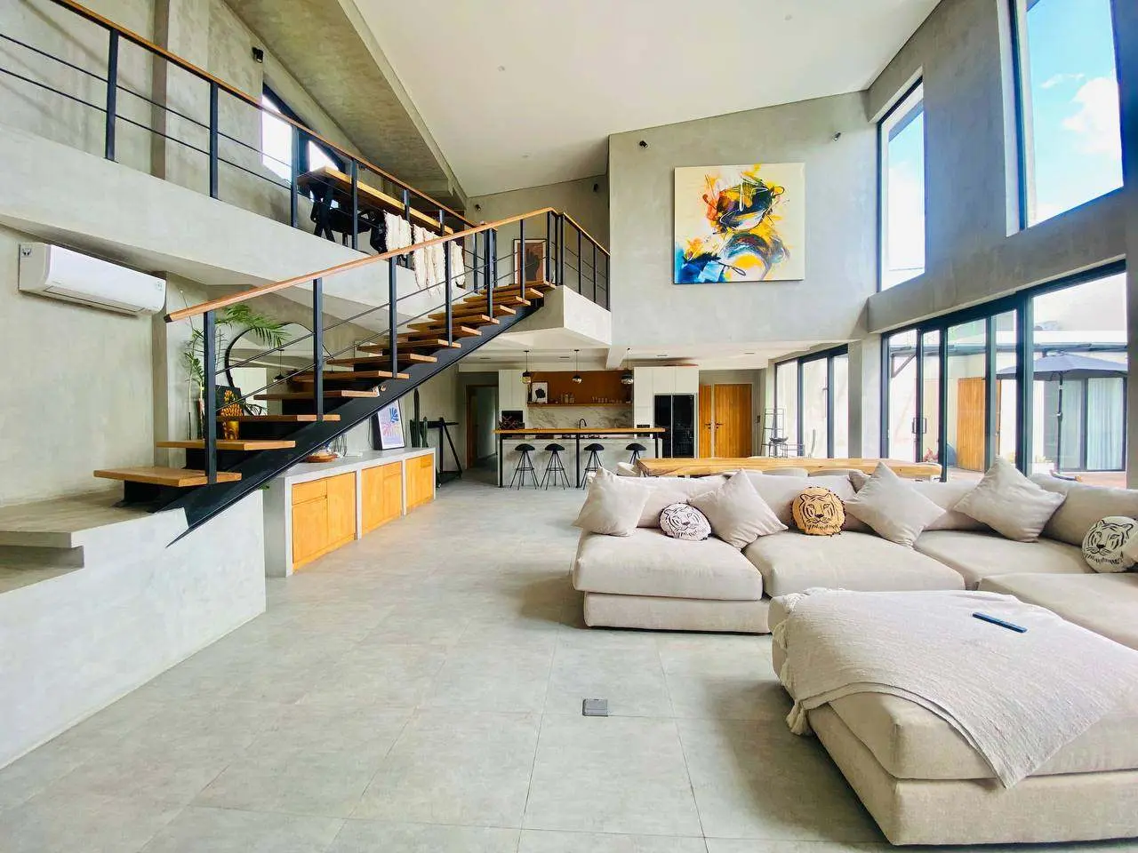 4 BEDROOM LUXURY VILLA CLOSE TO BERAWA BEACH - AF472 — image 2