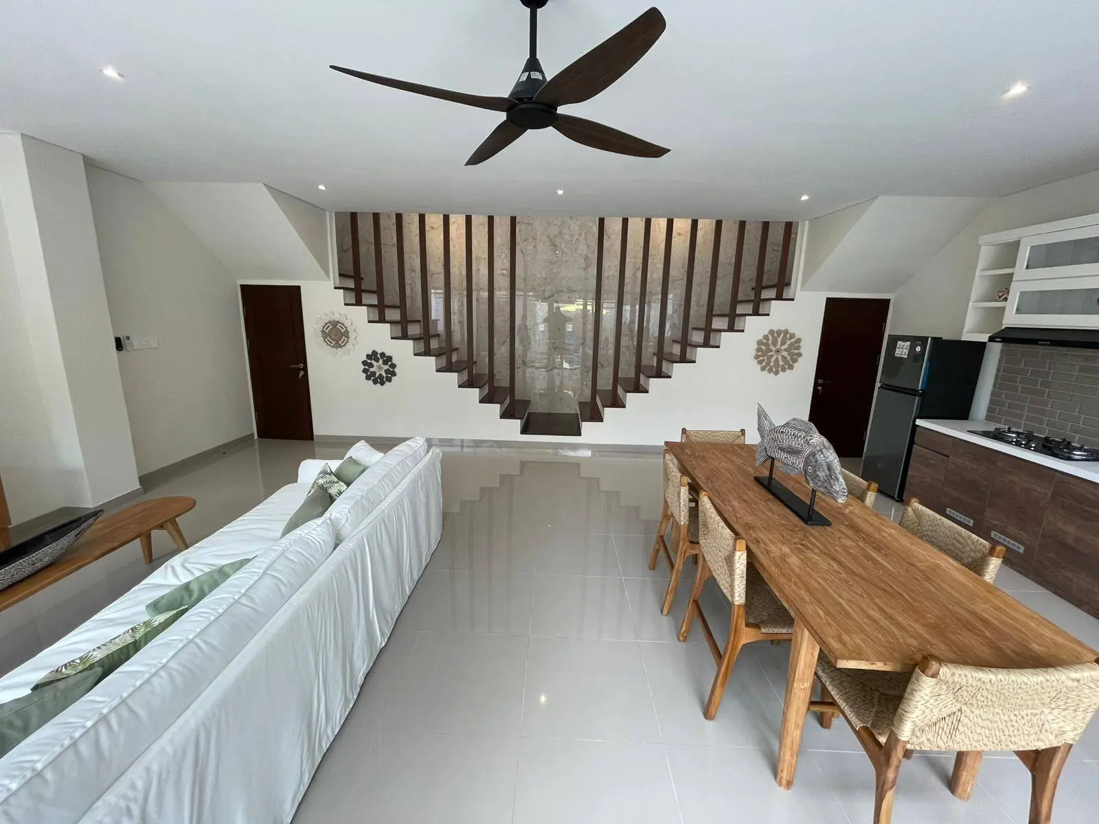 Villa For Rent 2 Bed In Kerobokan Badung Bali TN-3326 — image 3
