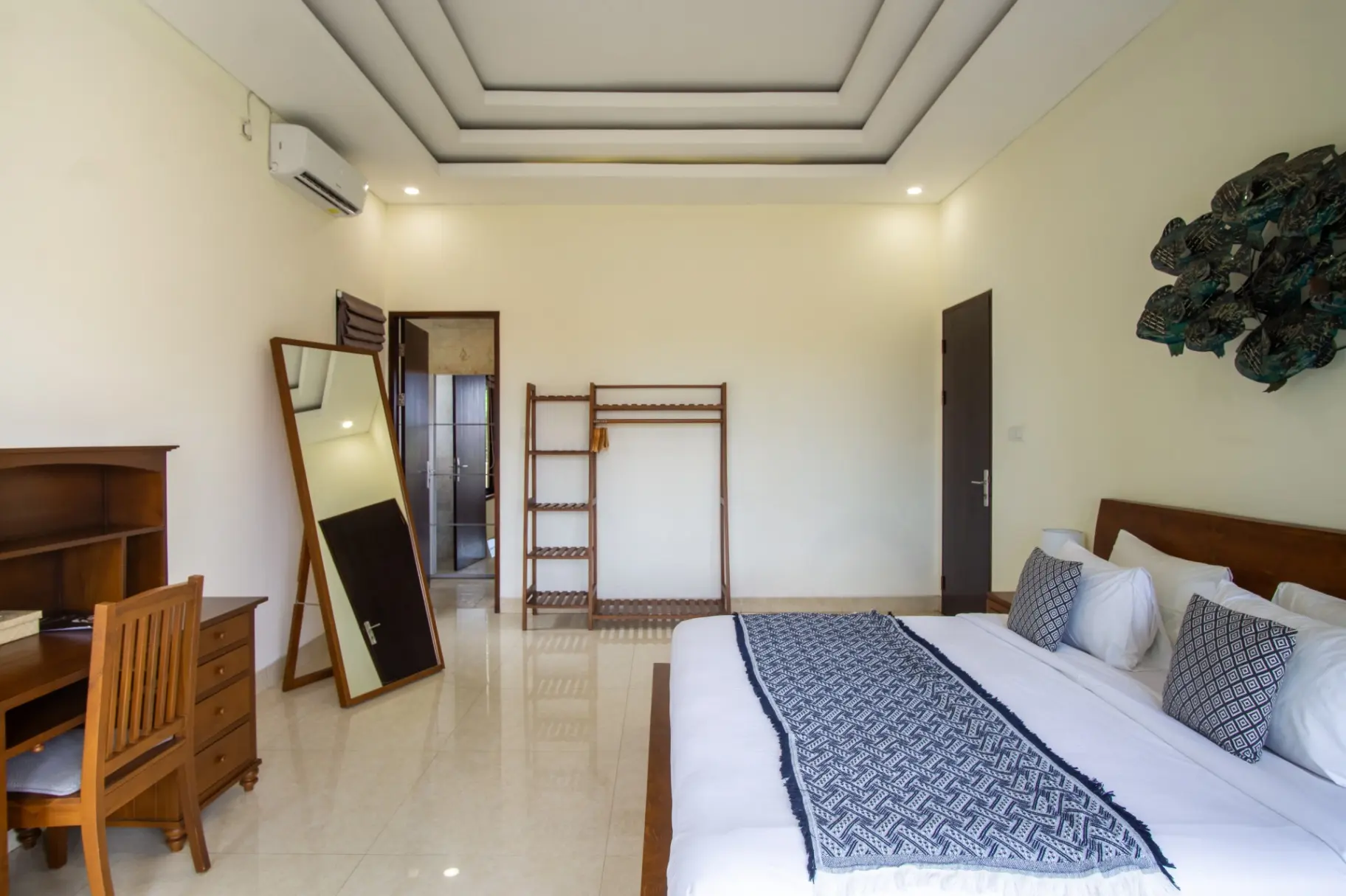 Villa For Rent 3 Bed In Berawa BeachTibubeneng TN-3184 — image 4