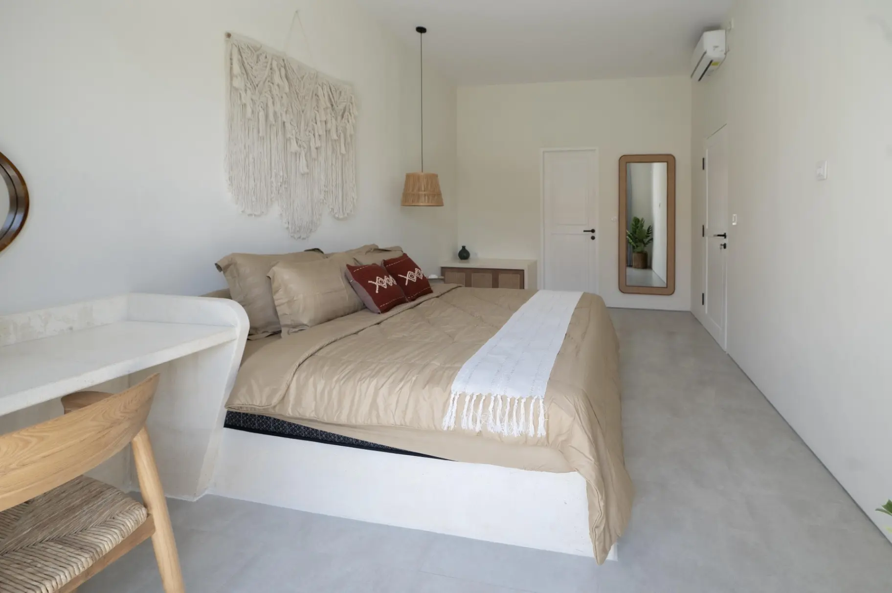 Villa Luxury 3 Bed Central SeminyakBadung IC-3051 — image 1