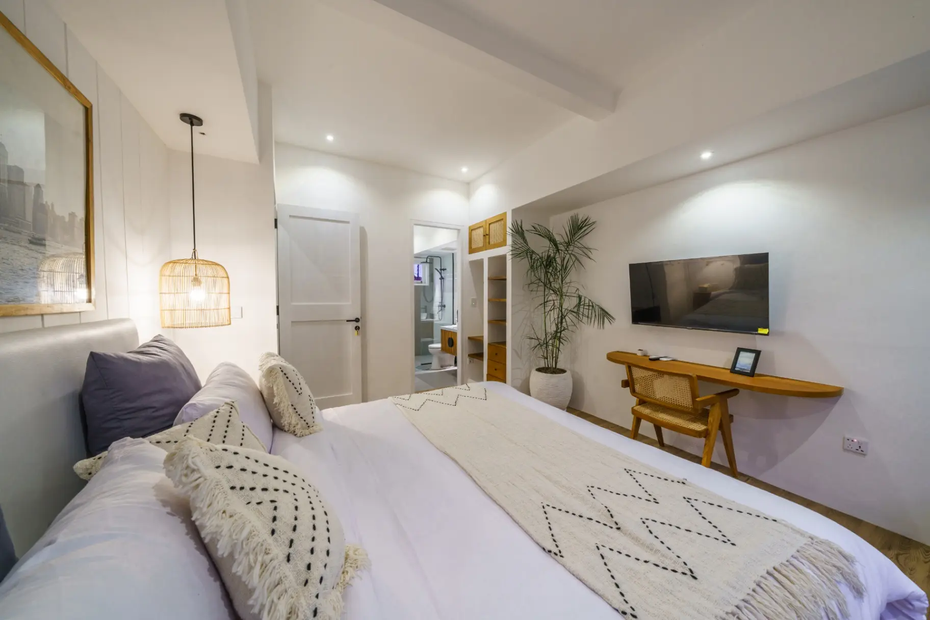 Villa Noumea -Classy smart 3BD villa in Canggu — image 3