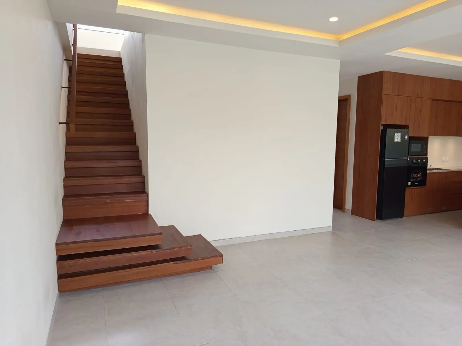 Sanur Westside well designed new villa 3bd 3 bth pool Sunken lovely design — image 3