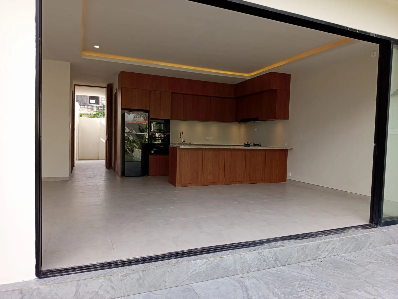 Sanur Westside well designed new villa 3bd 3 bth pool Sunken lovely design — image 2