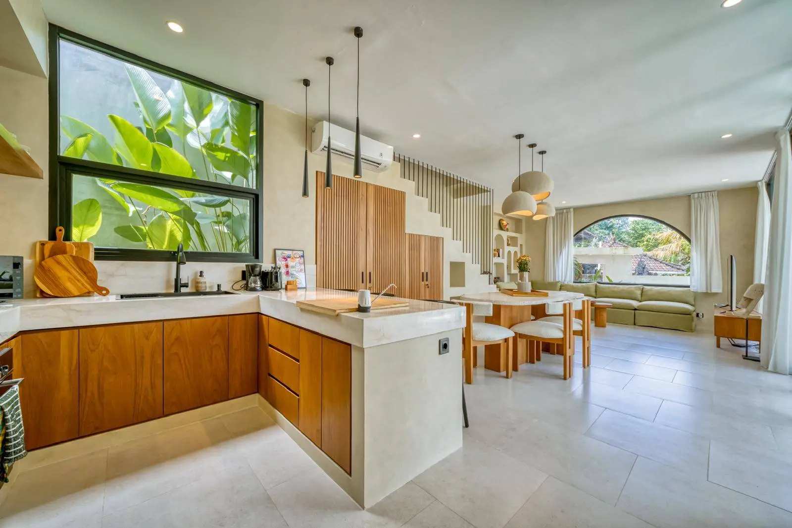 Tumbak Bayuh Villa — image 4