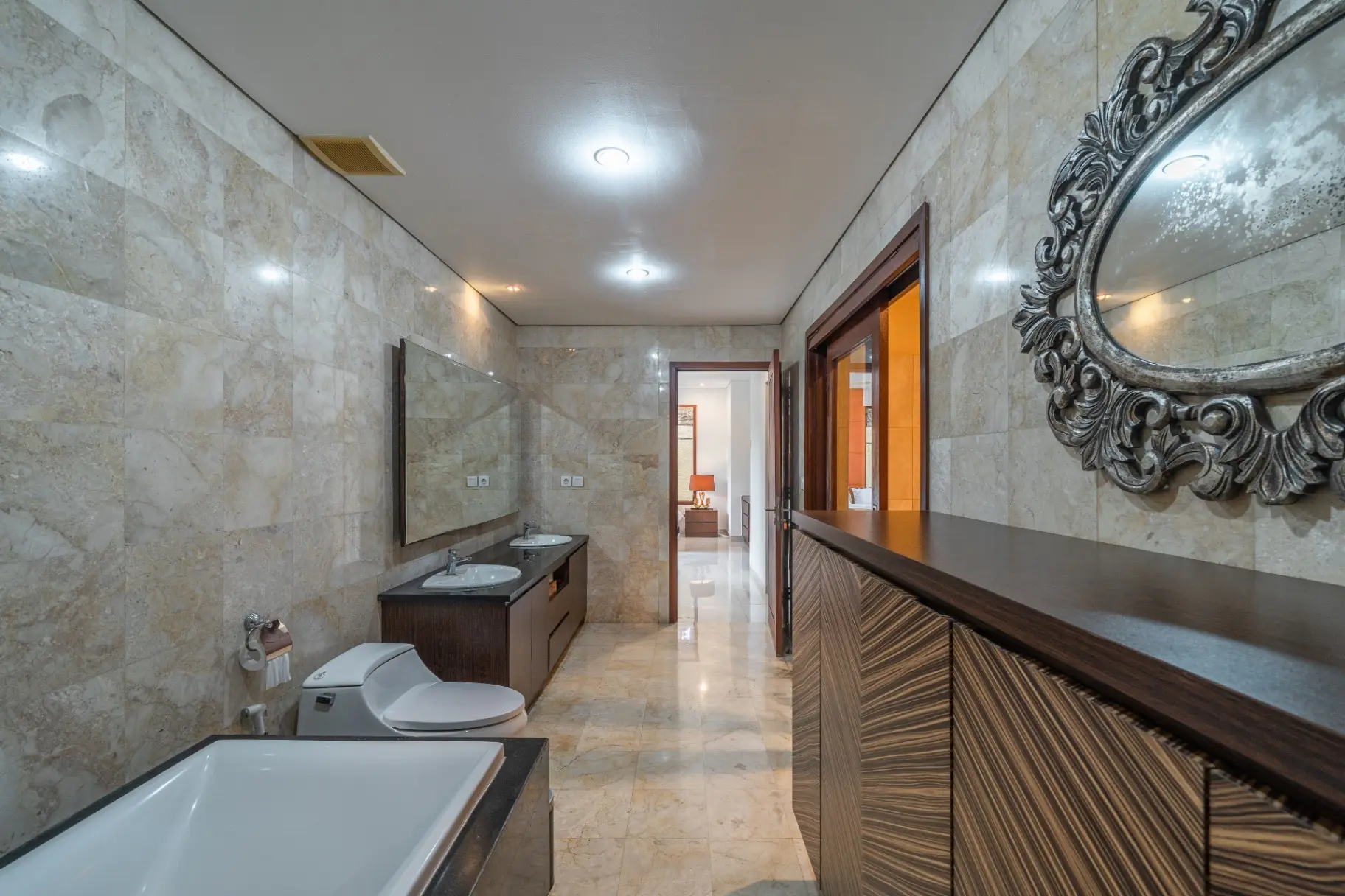 House of Anna - Calm & Spacious 3BR Villa in Batubolong!! — image 3