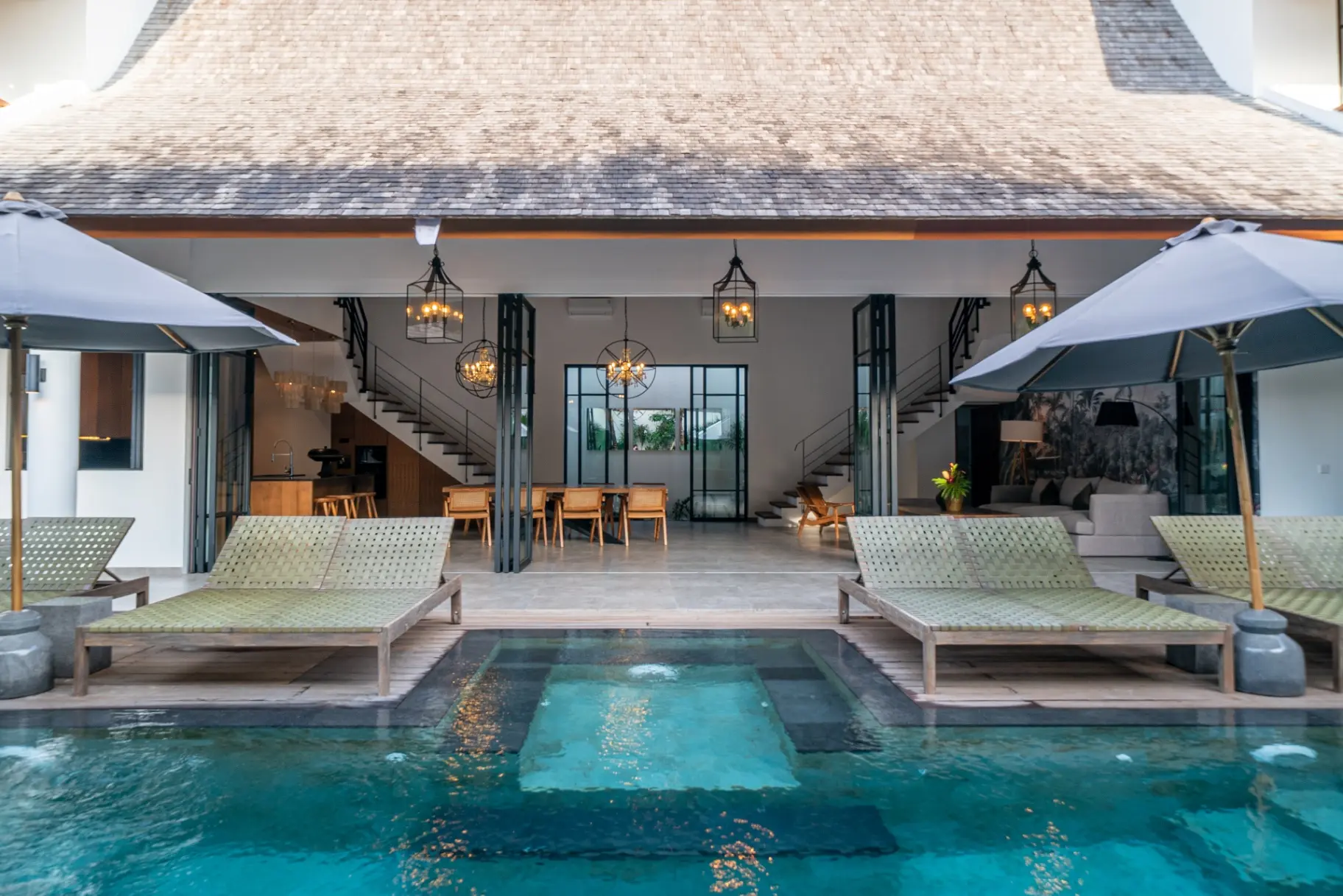 Villa Nusantara 6 - Majestic 4Bdr Villa w/ Pool View Pererenan Beach