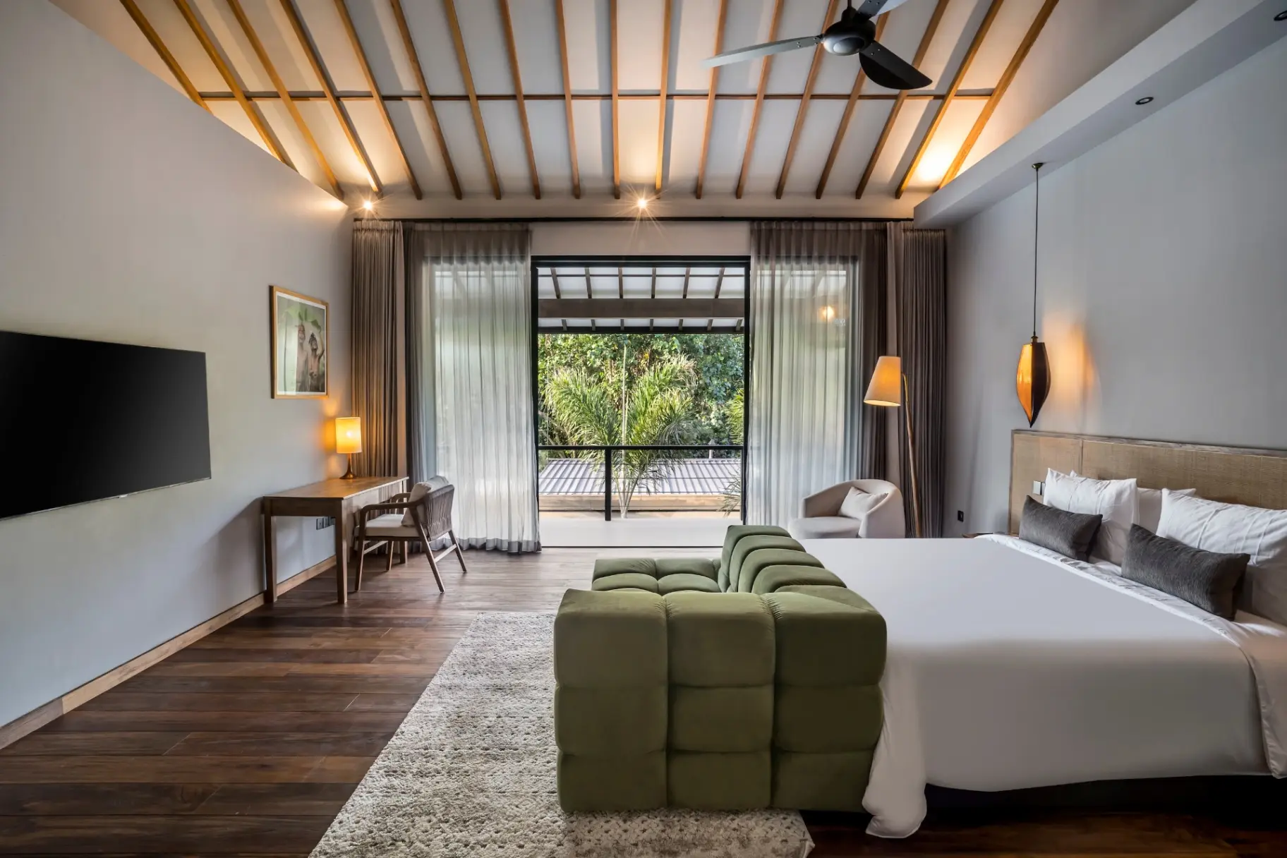 Pererenan Paradise: 2BD Luxury Townhouse w/ Pool - Villa Pereh — image 2