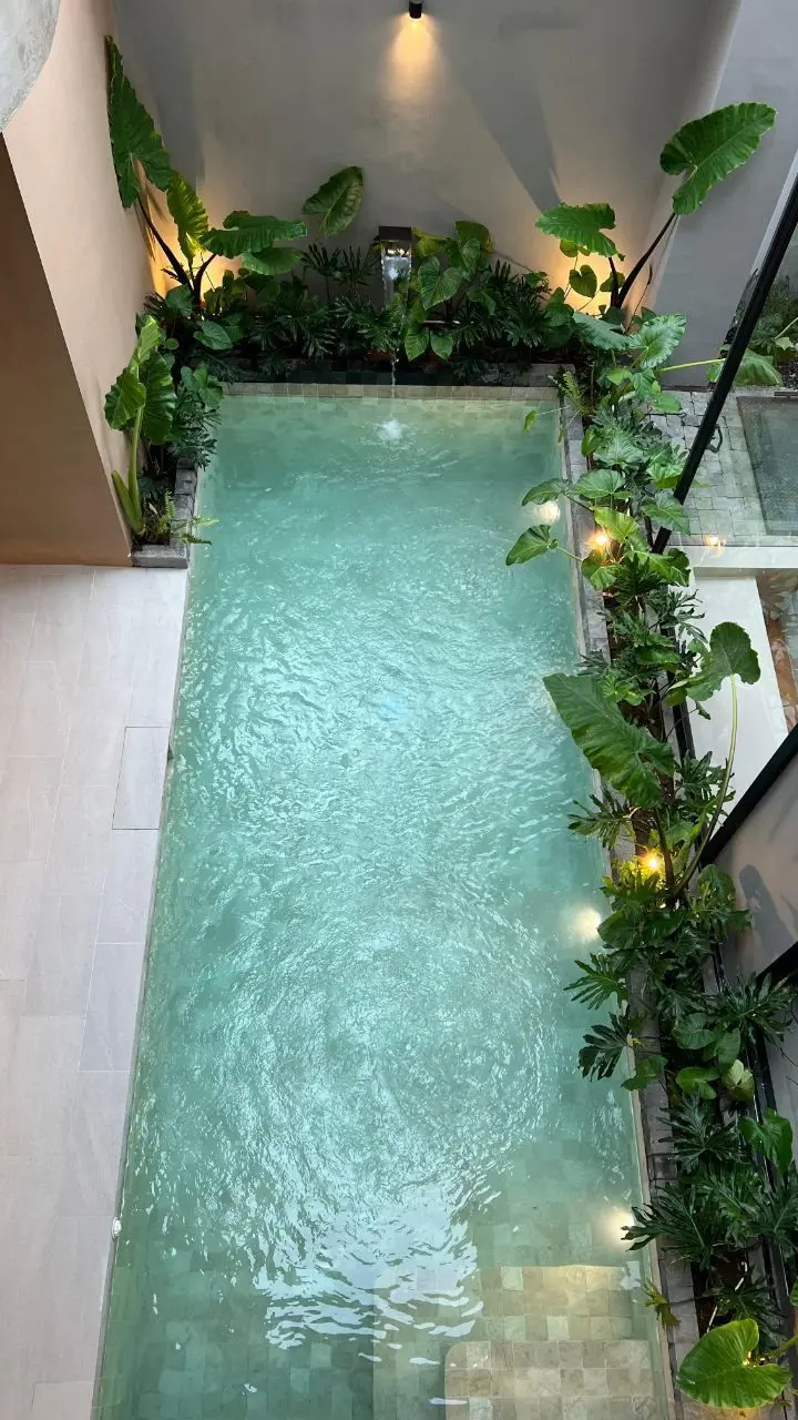 Roy Villas — image 1