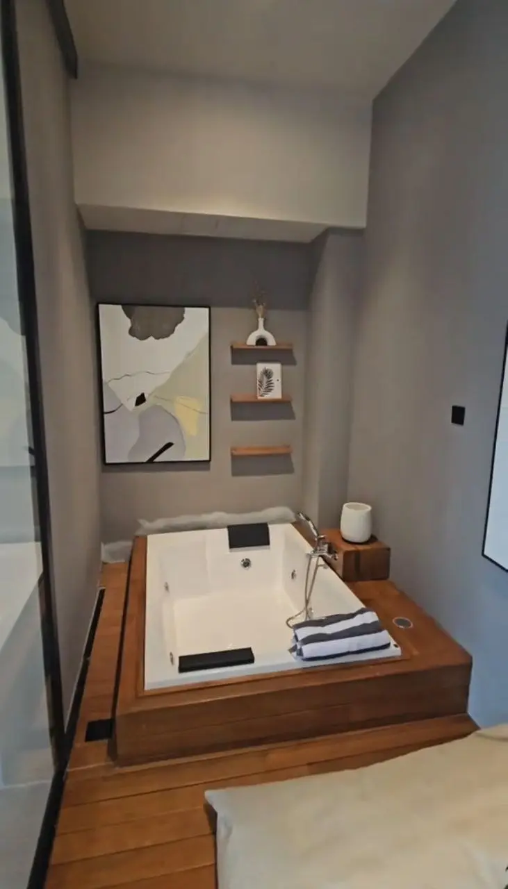 Roy Villas — image 3