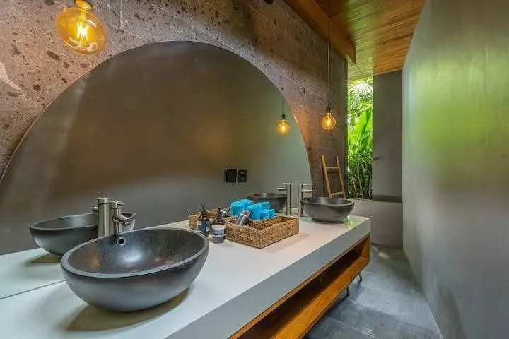 Villa For Rent 8 Bed In PererenanBadung Bali PO-3353 — image 2
