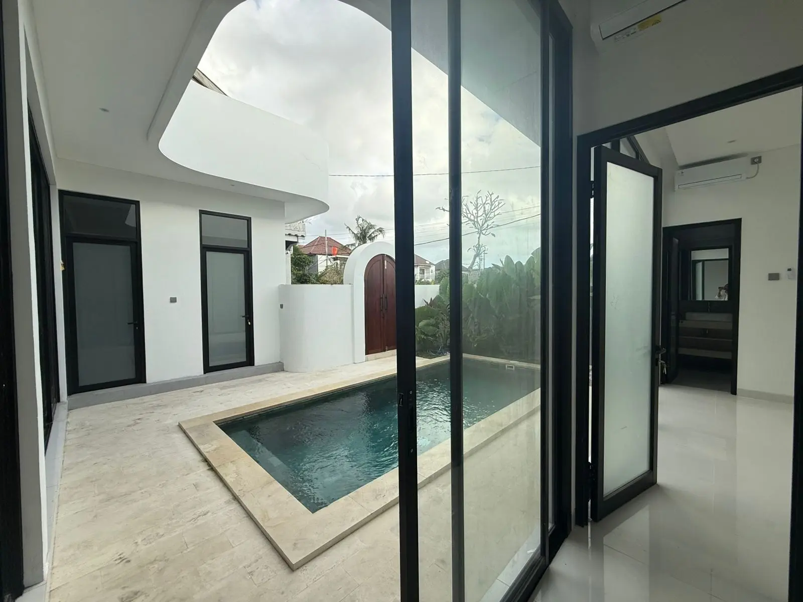 Villa For Rent 2 Bed In Pererenan Badung Bali LU-3359 — image 2