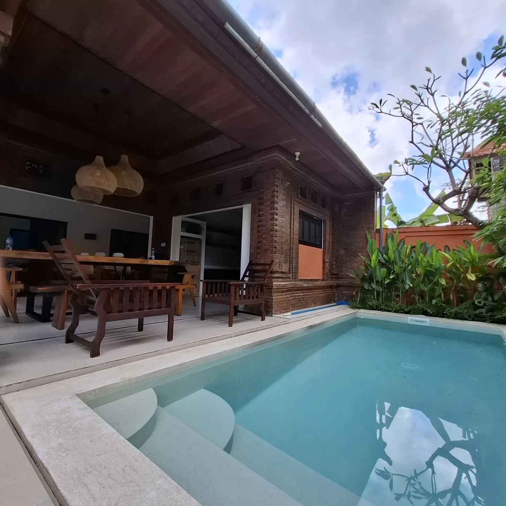 Spacious Master Bedroom with Rice field view Ubud